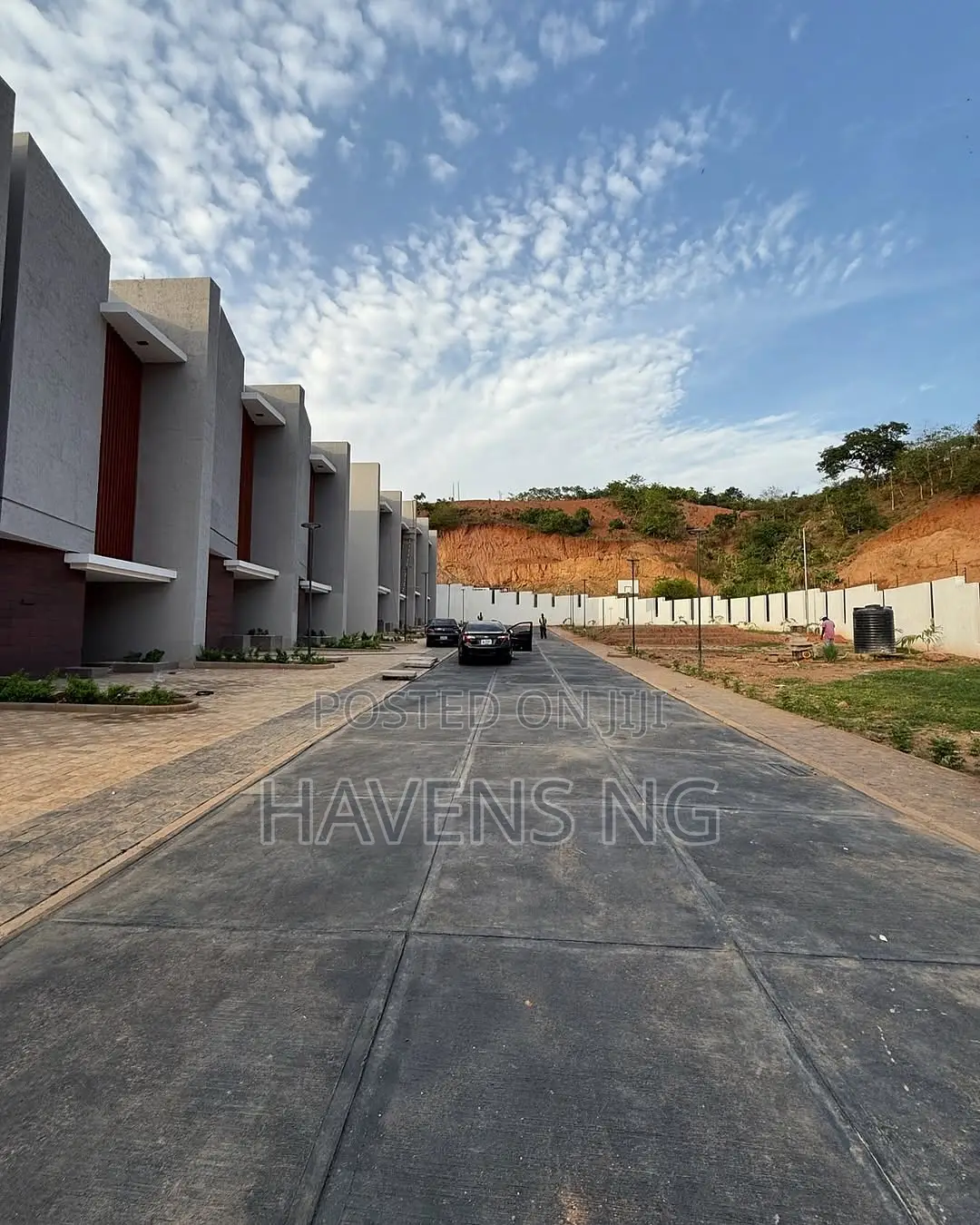 4bdrm Duplex in Guzape District for sale
