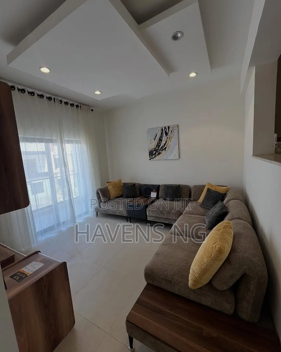 5bdrm Duplex in Jahi for sale