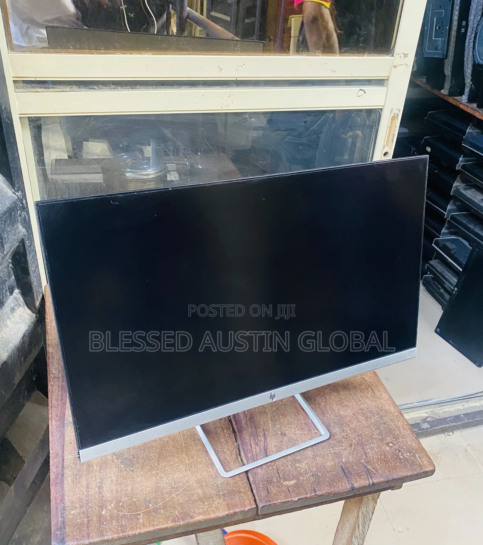 27 Inches Frameless Ips Monitor