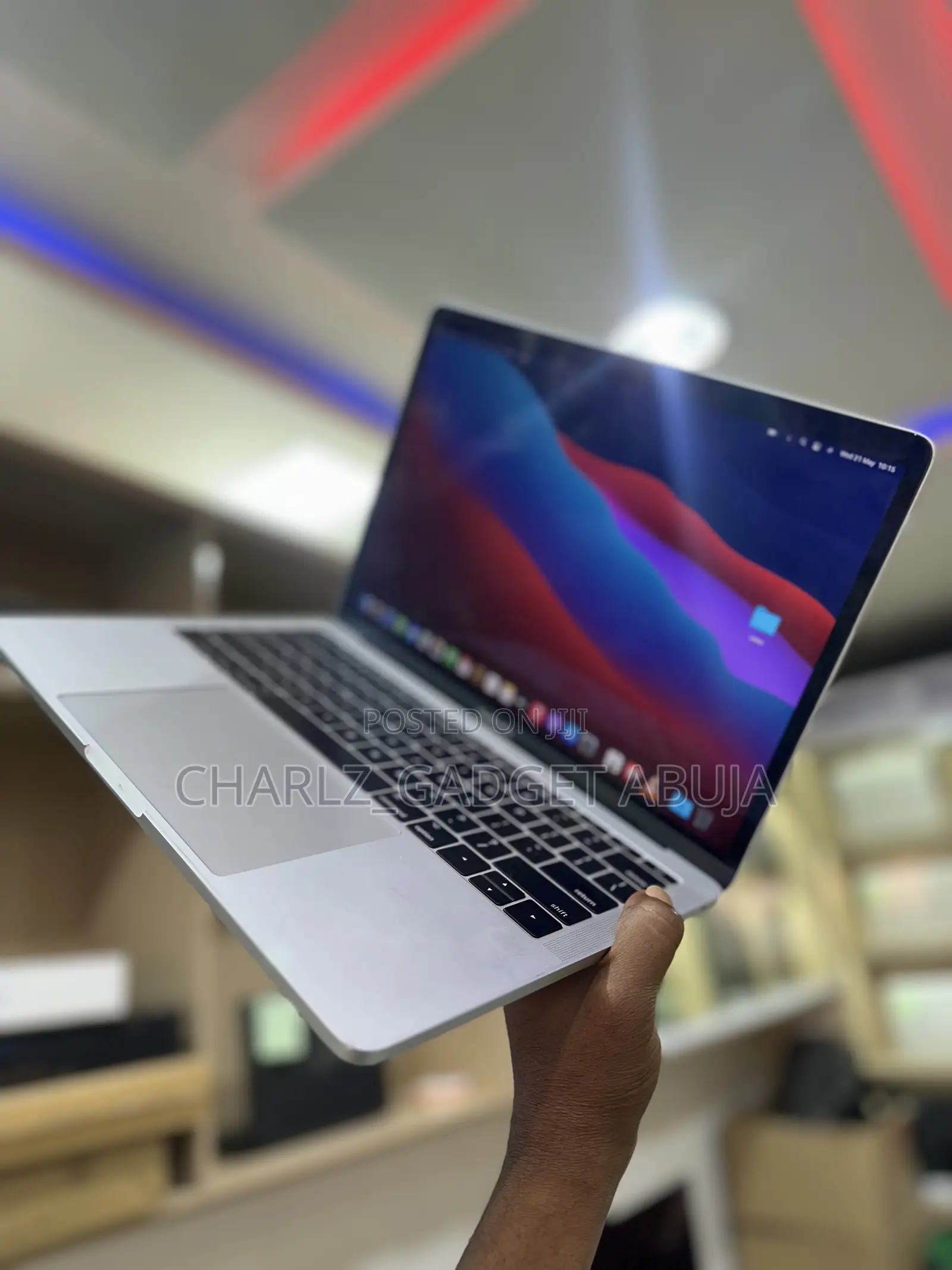 Laptop Apple MacBook Pro 2017 8GB Intel Core i5 SSD 256GB