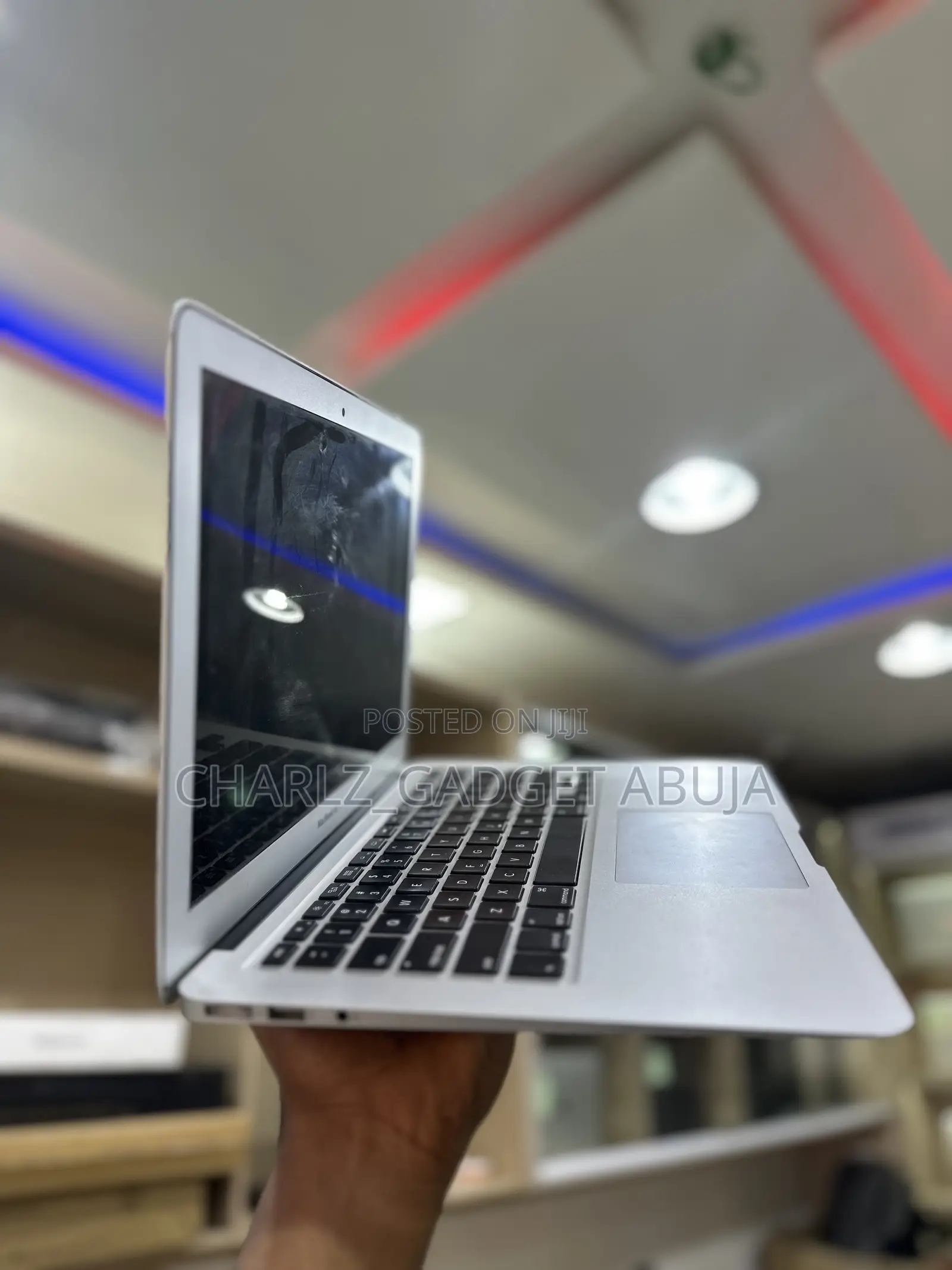 Laptop Apple MacBook Air 2015 8GB Intel Core i7 SSD 256GB