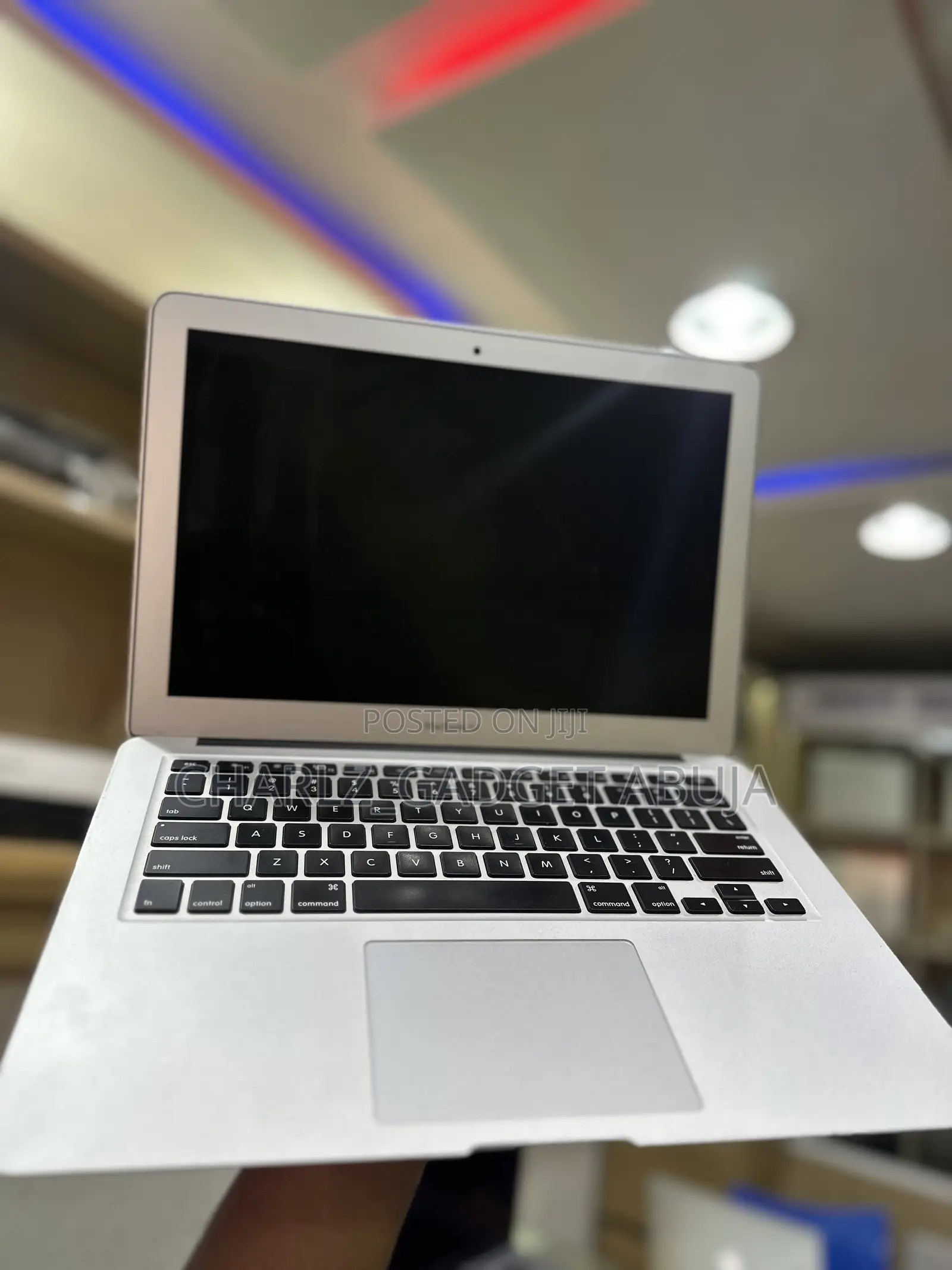 Laptop Apple MacBook Air 2015 8GB Intel Core i7 SSD 256GB