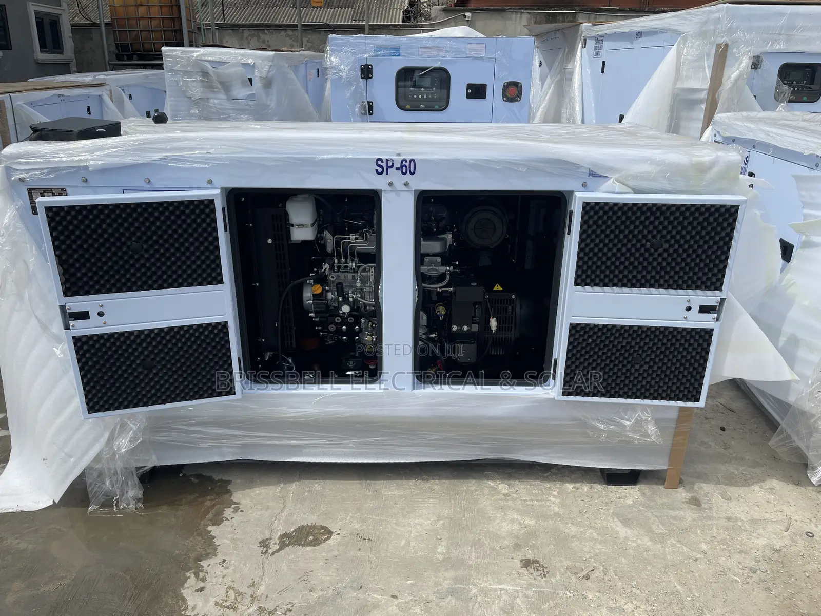 Heavy-duty England Perkins Soundproof Diesel Generator 60kva