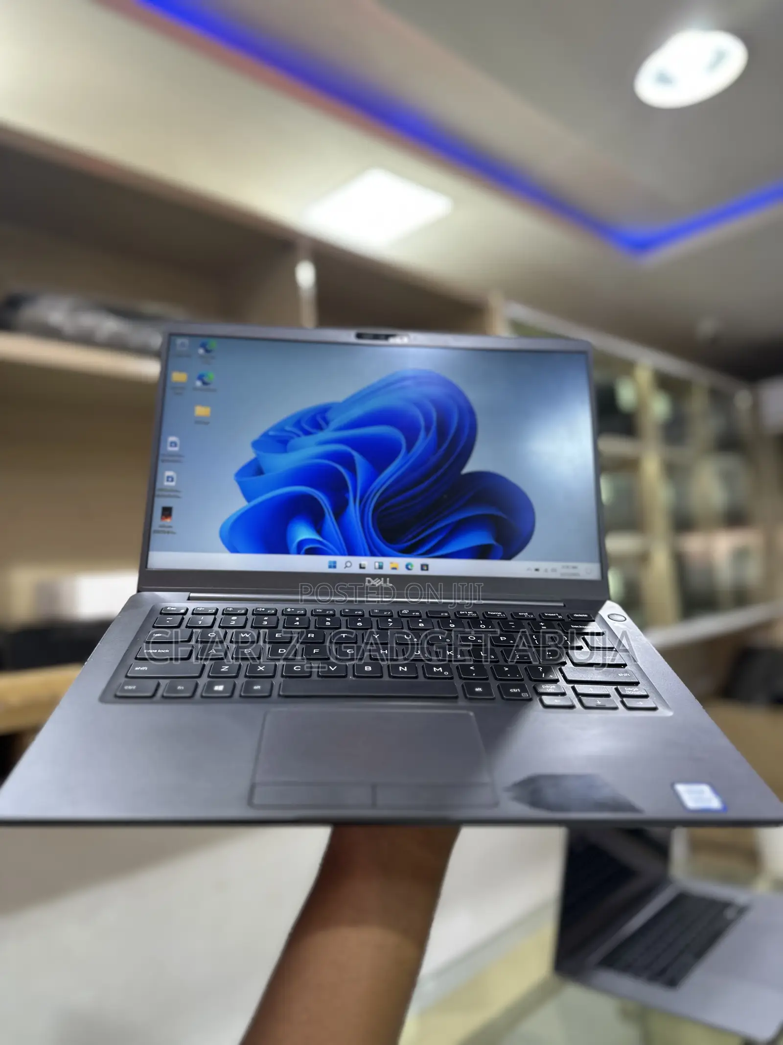 Laptop Dell Latitude 7400 8GB Intel Core I5 SSD 256GB