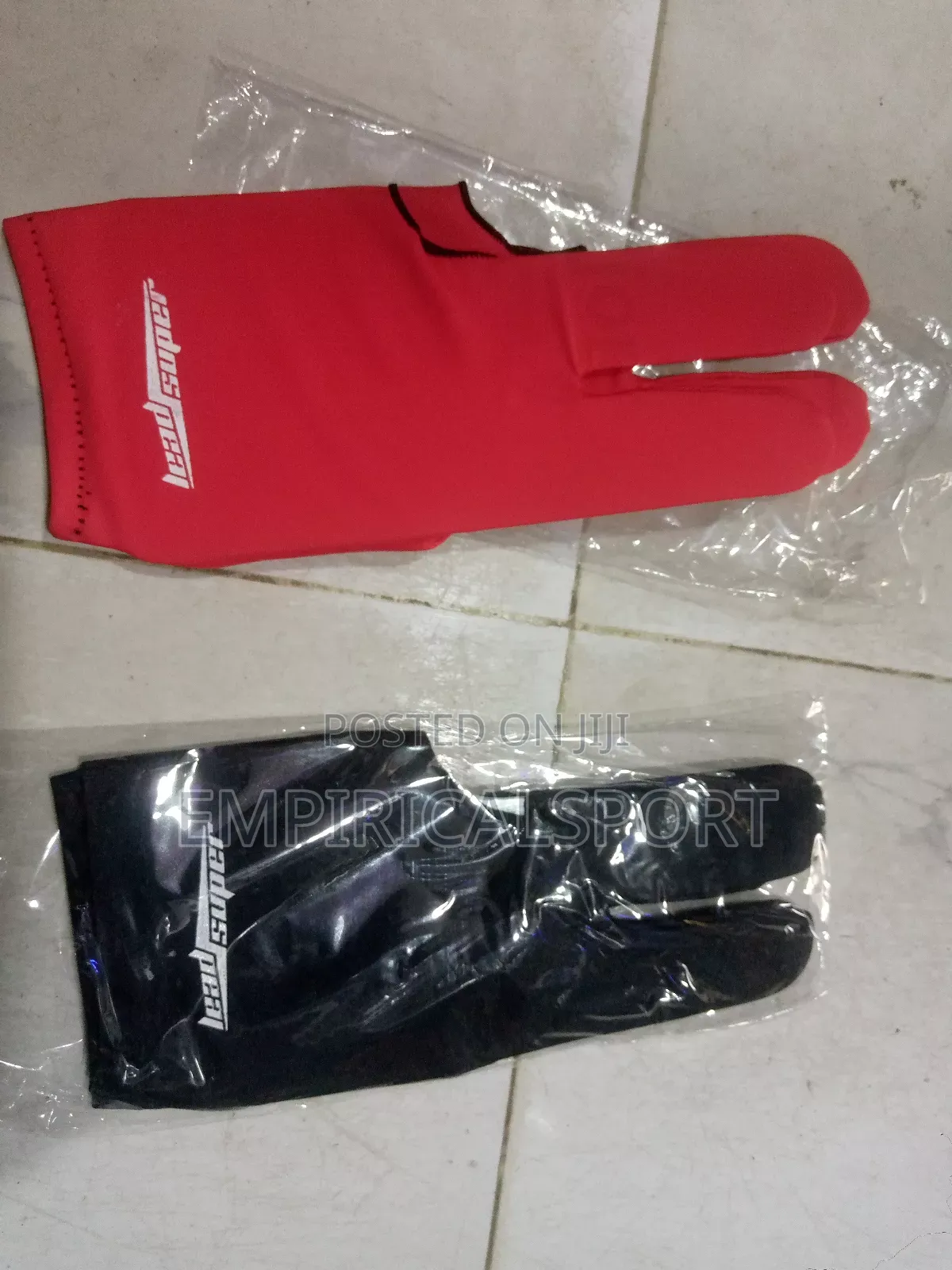 Snooker Gloves