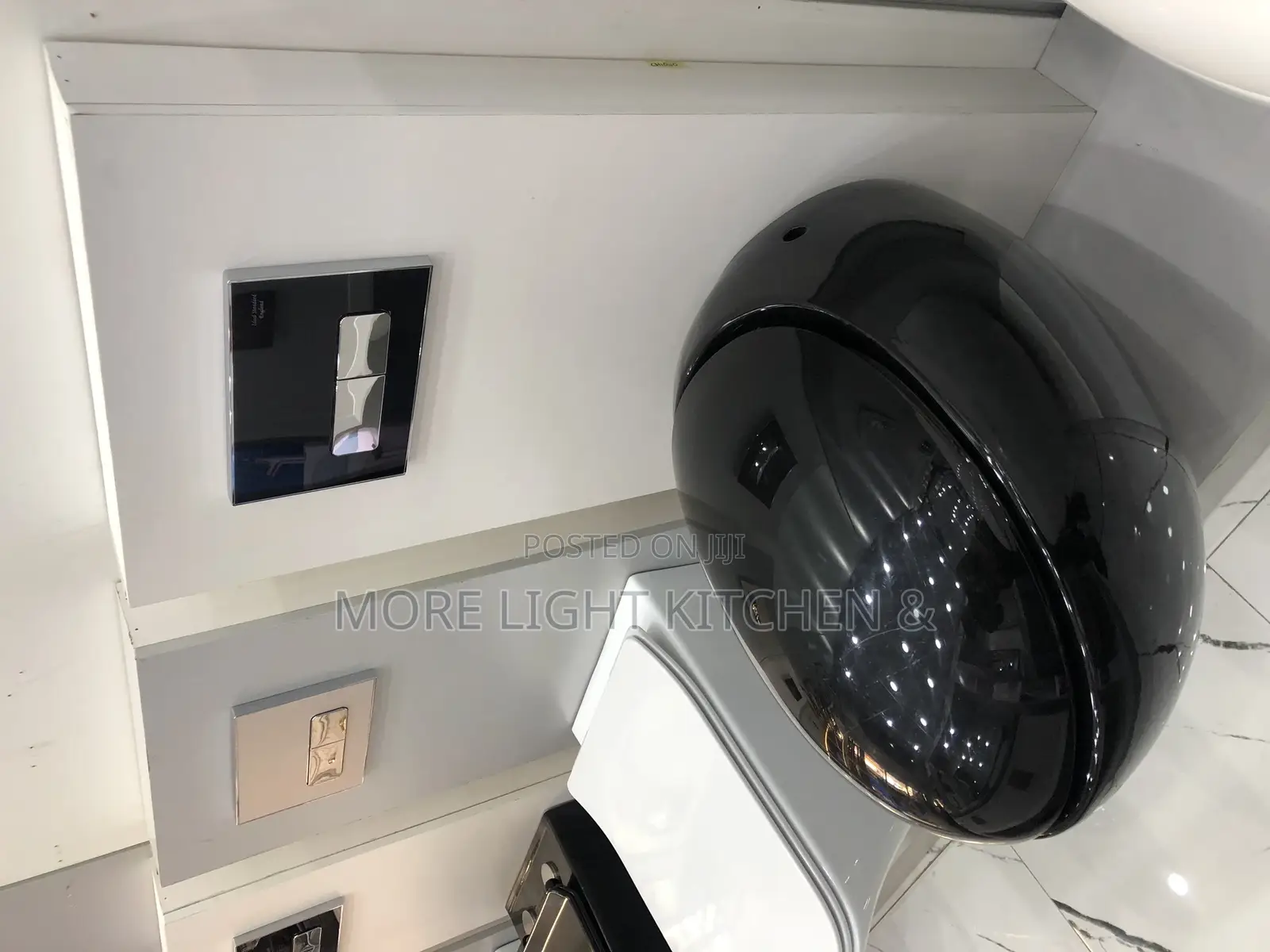 Smart Black Concealed Wc