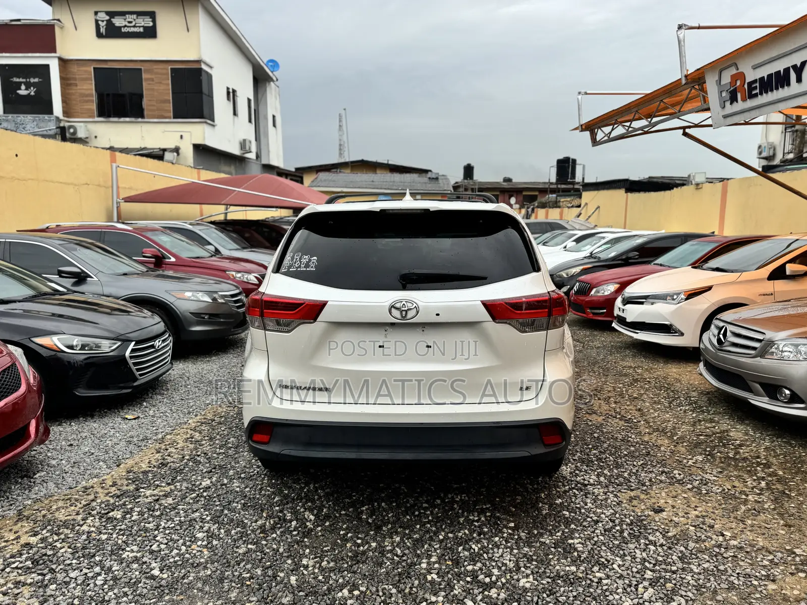 Toyota Highlander LE 4dr SUV AWD (3.5L 6cyl 6A) 2014 White