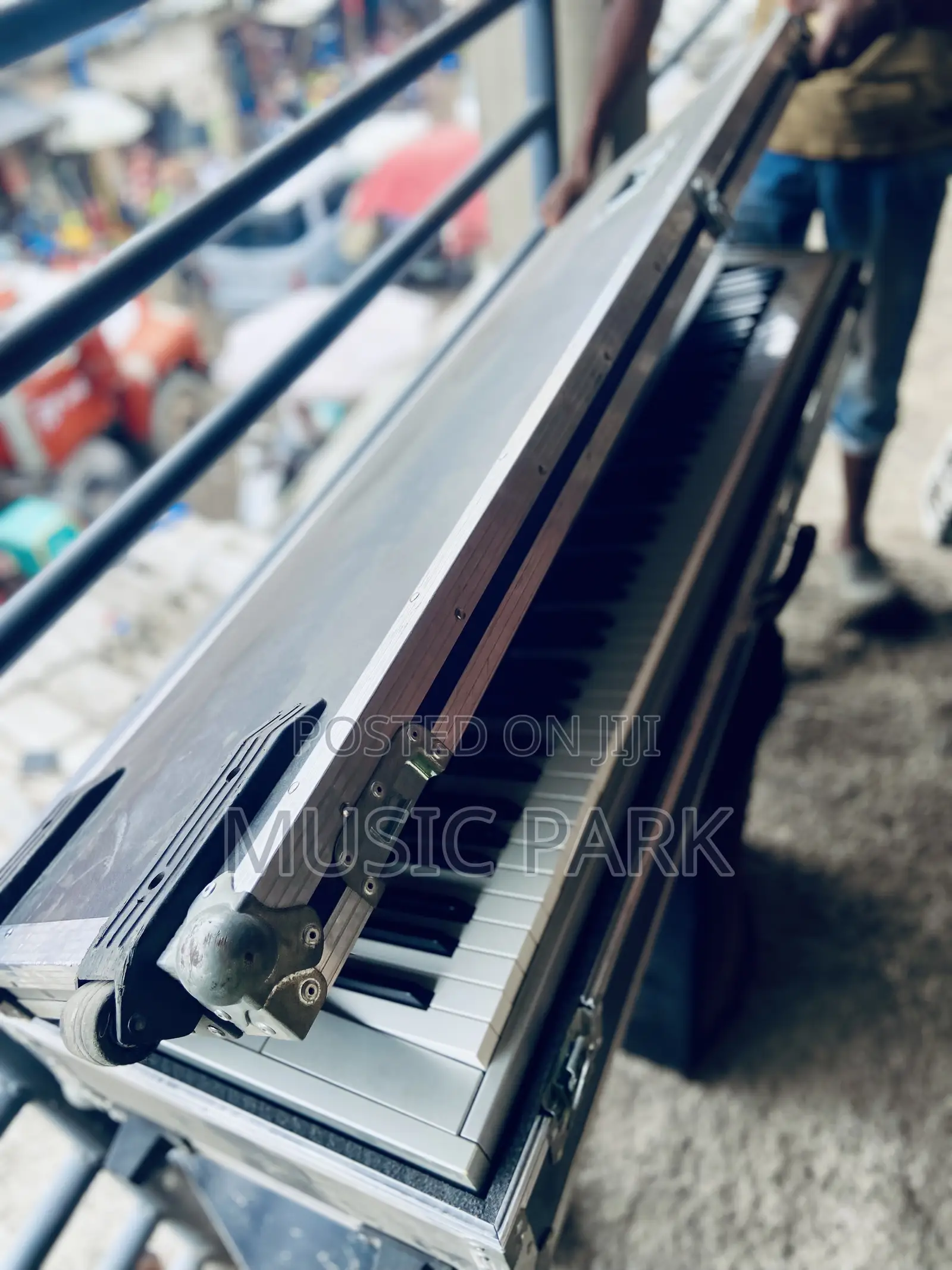 Yamaha Mo8