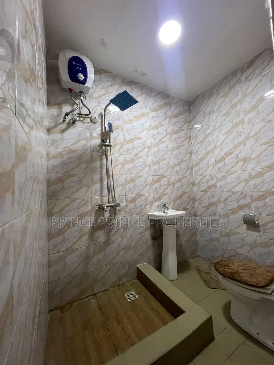 Furnished 2bdrm Apartment in Surulere for sale