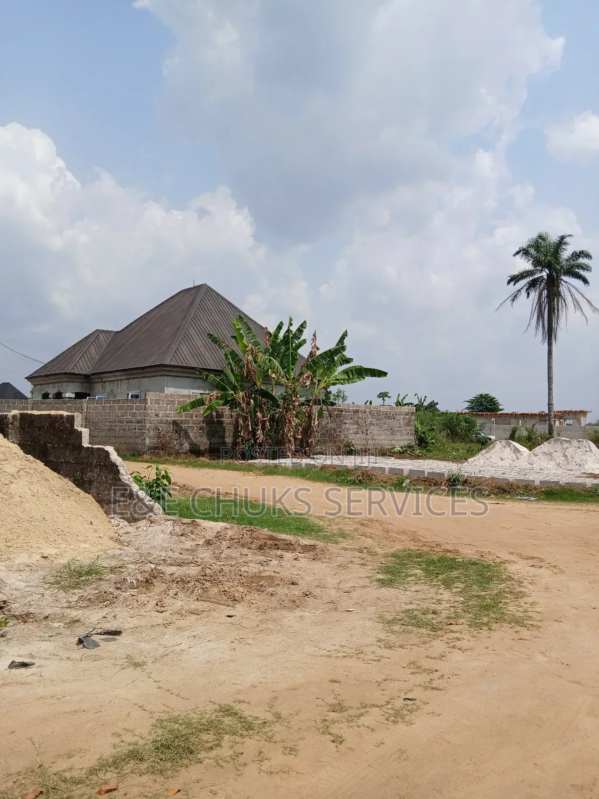 3bdrm Bungalow in Etche for sale