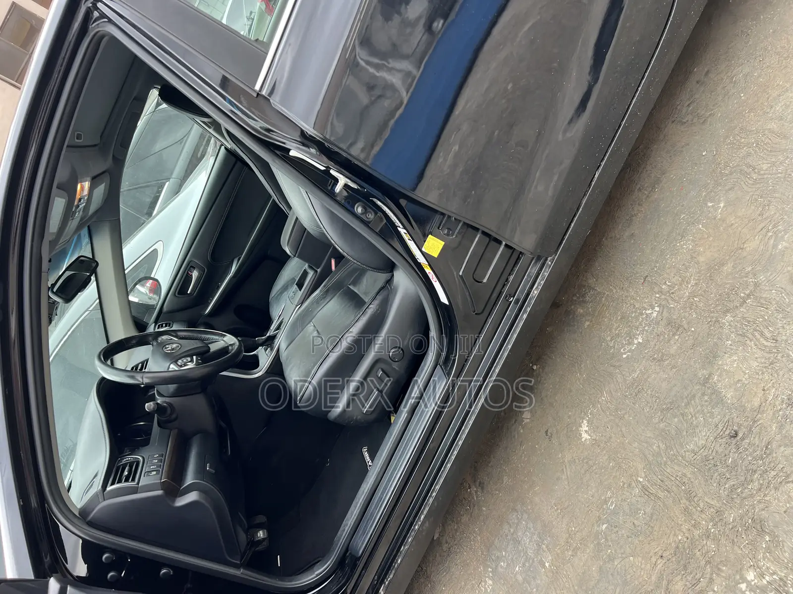 Toyota Camry XLE 4dr Sedan (3.5L 6cyl 6A) 2015 Black