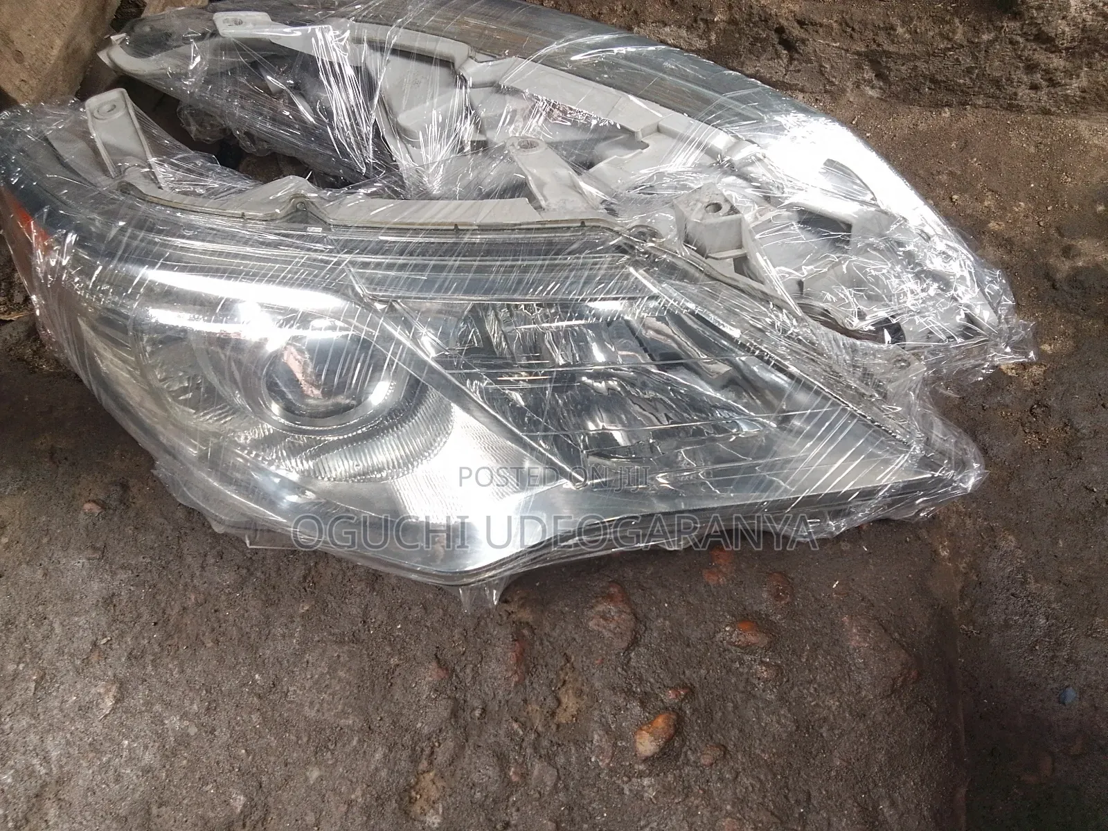 Full Light Toyota Camry 2010