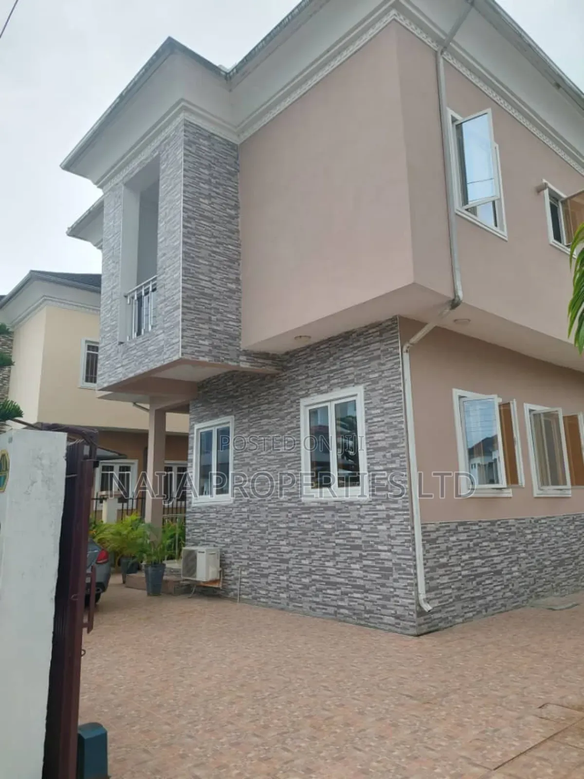 4bdrm Duplex in Diamond Estate, Sangotedo for sale