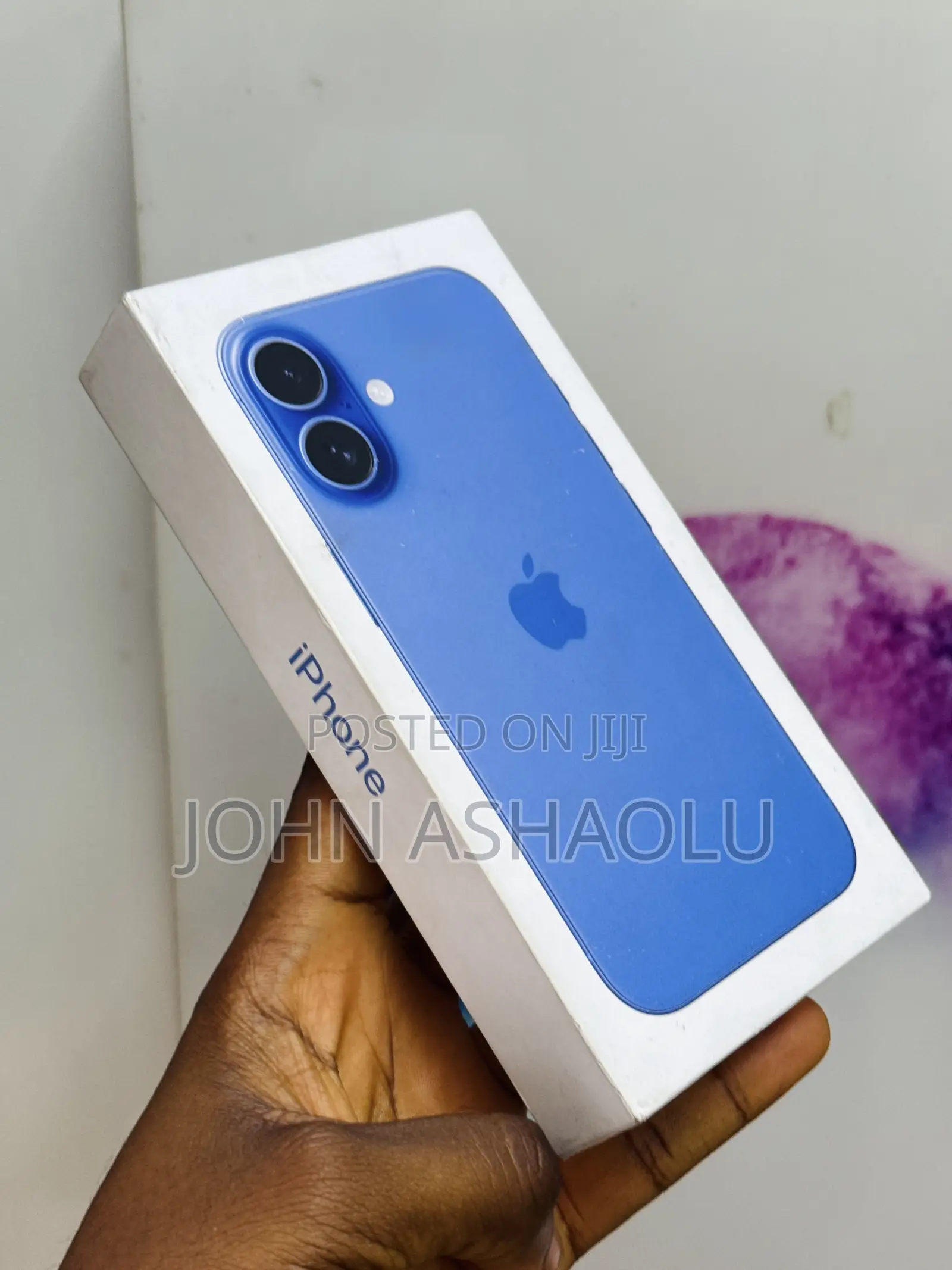 New Apple iPhone 16 256 GB Blue