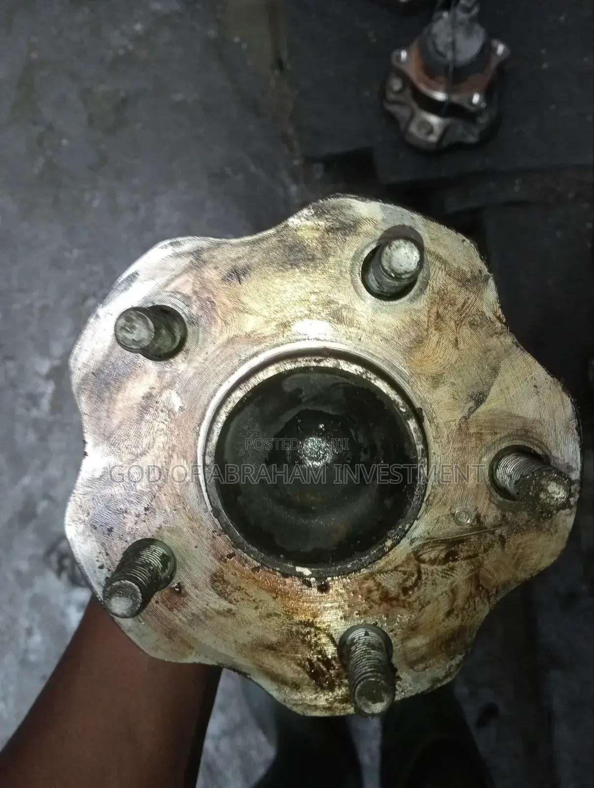Toyota Lexus Rx350 Back Hub 2012