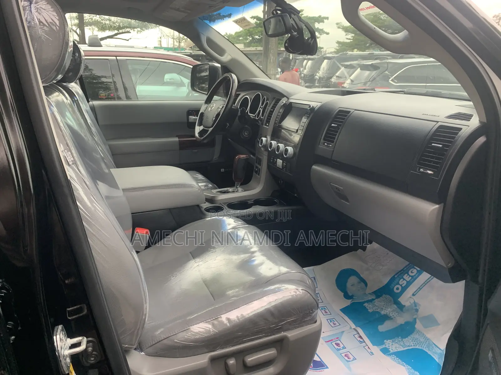 Toyota Sequoia Platinum 4dr SUV 4WD (5.7L 8cyl 6A) 2015 Black