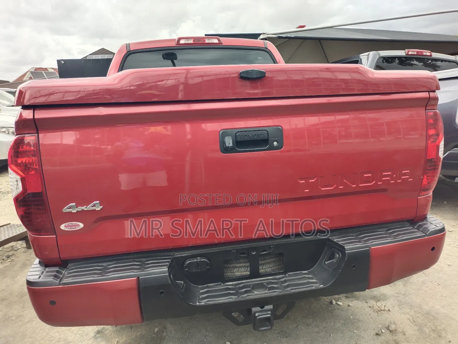 Toyota Tundra 1794 4dr CrewMax 4WD SB (5.7L 8cyl 6A) 2015 Red