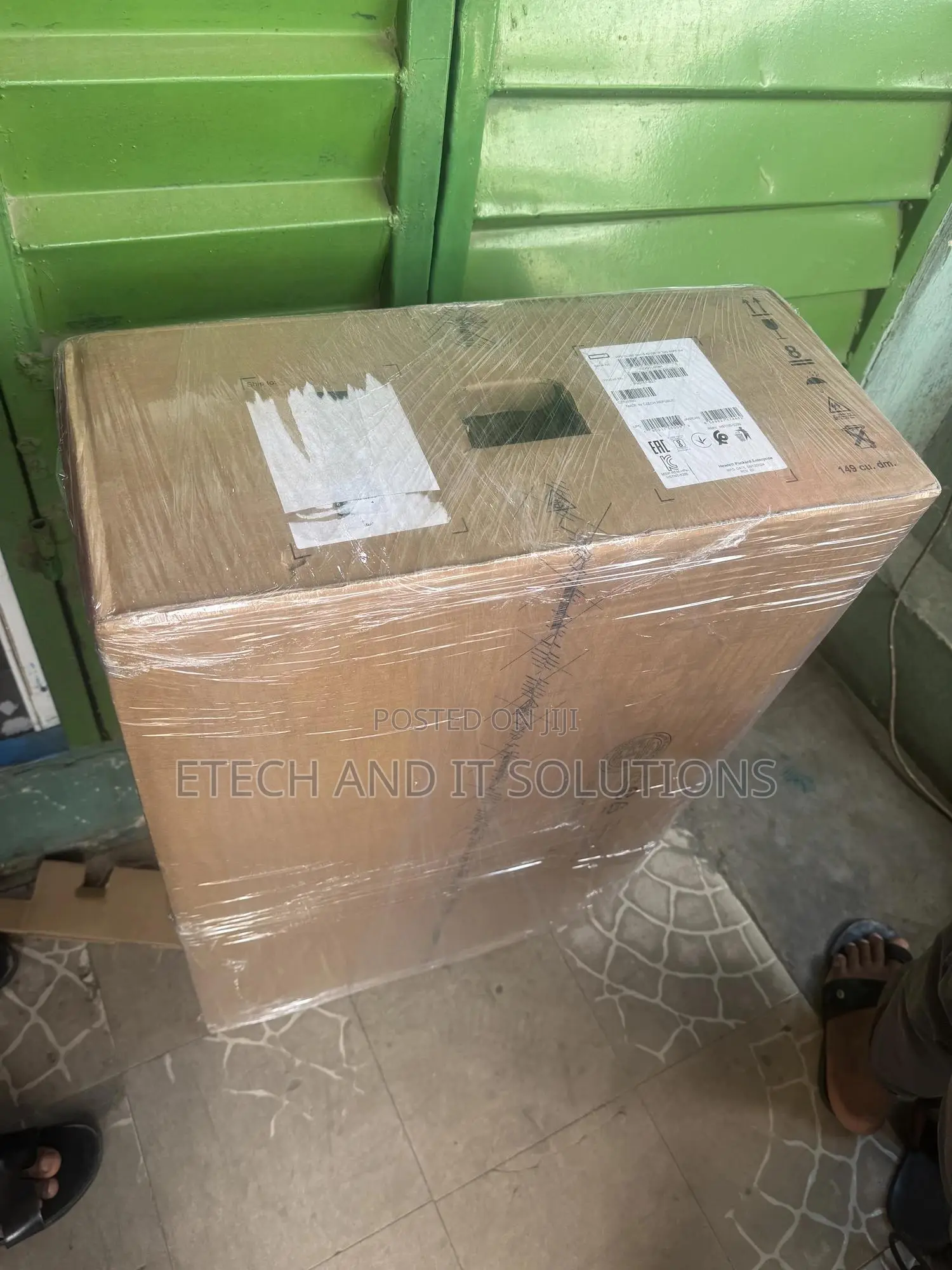 New Server HP ProLiant DL 380 G10 4210R 32GB Intel Xeon HDD 1T