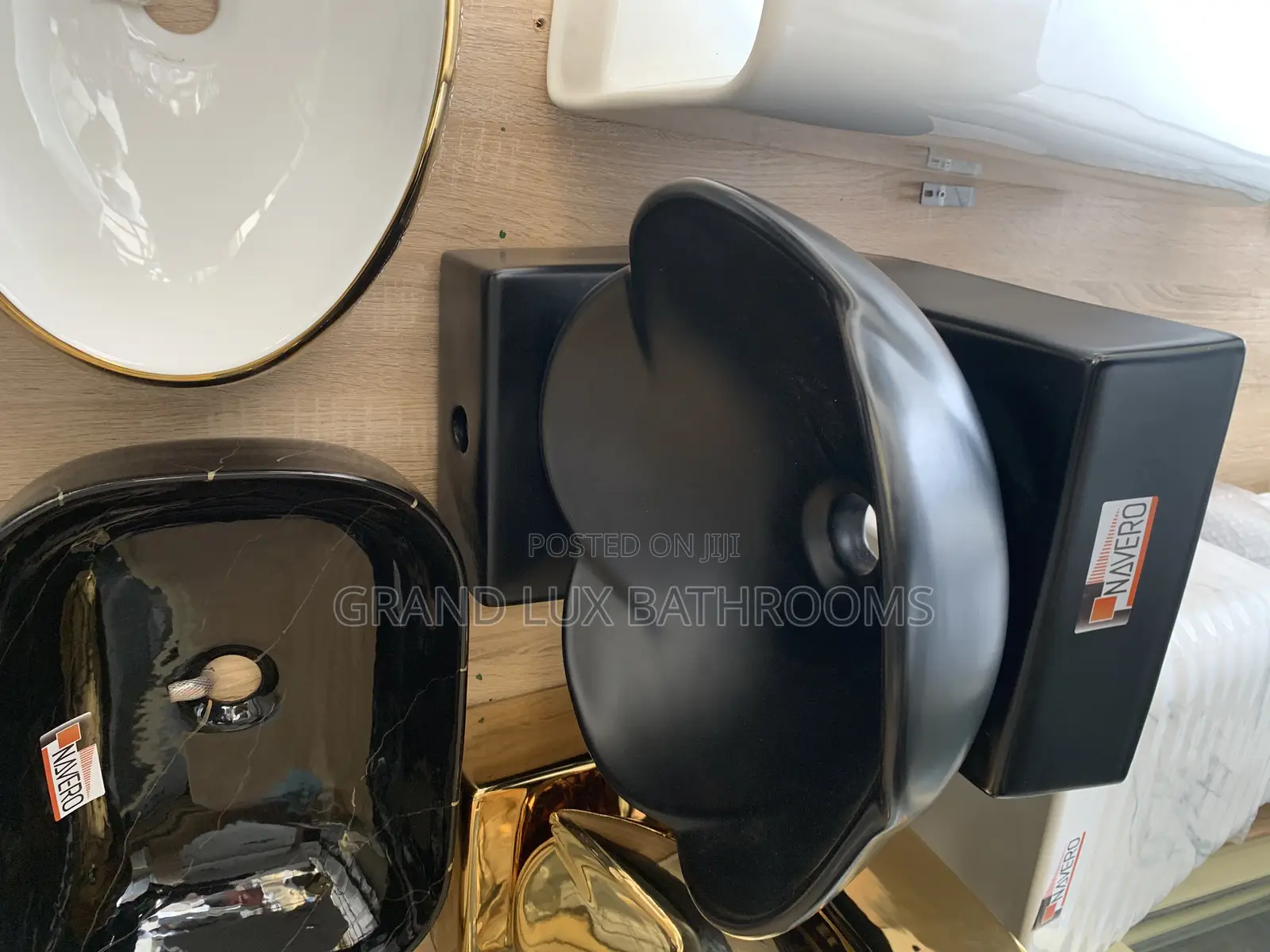 Matte Black Artistic Countertop Basin With Petal Design