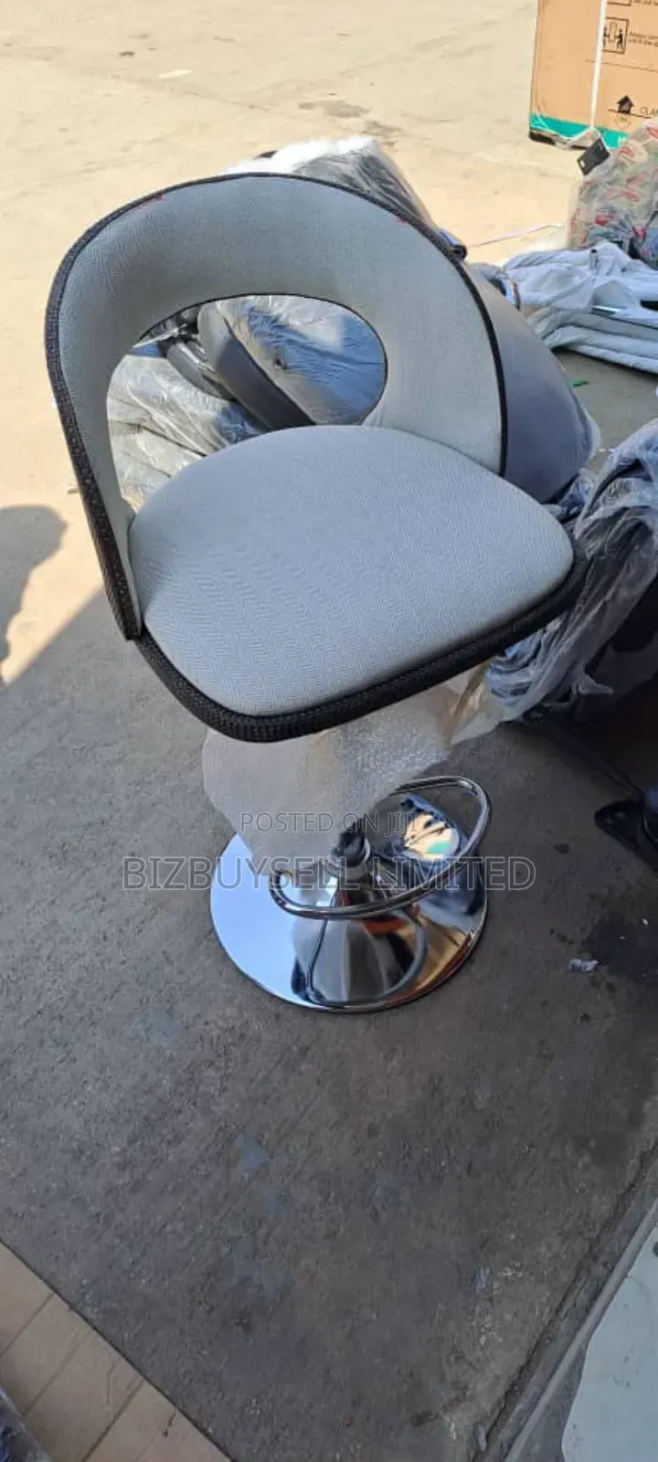 Bar Stools for Ur Home and Restaurant.
