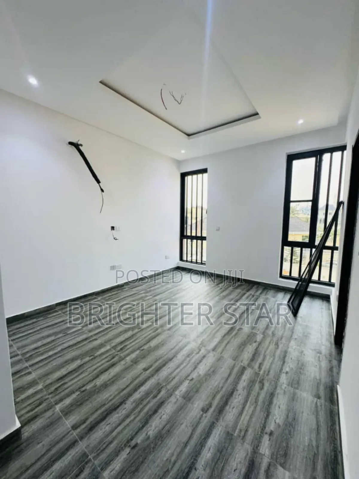 Furnished 4bdrm Duplex in Anthony Village for sale