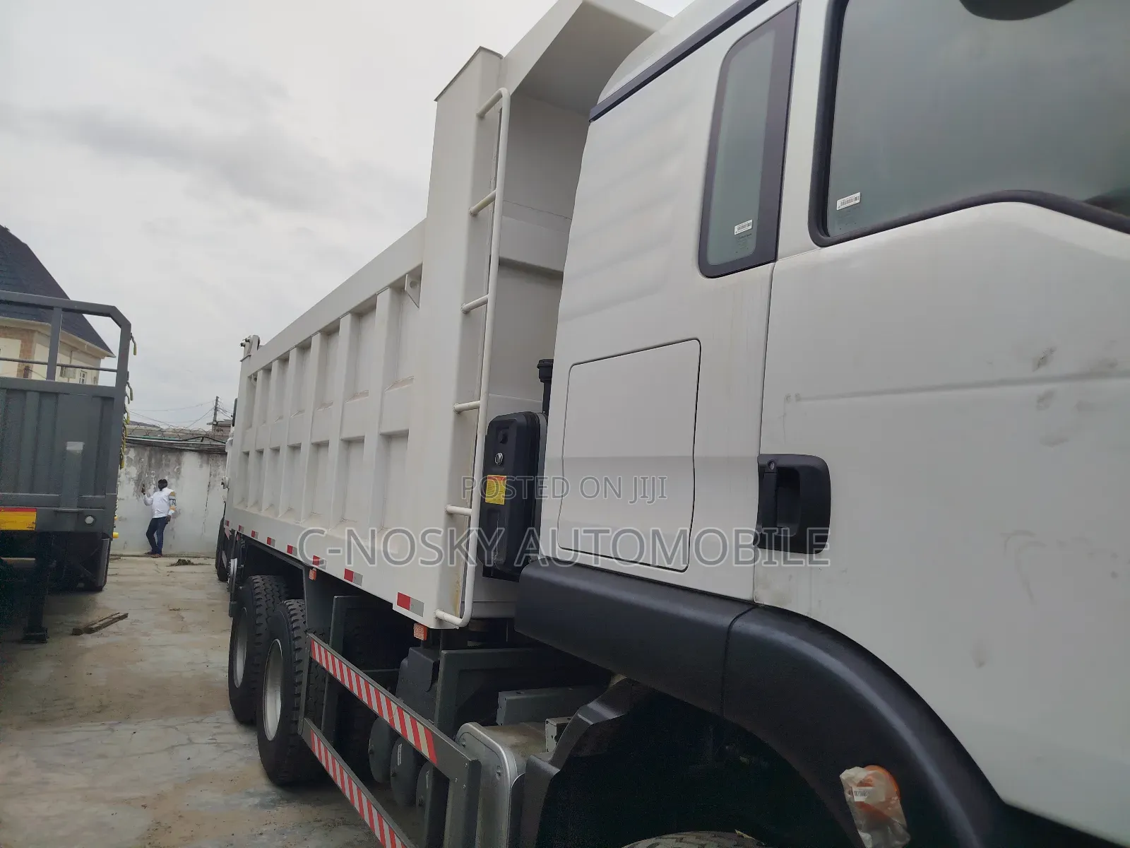 Brand New 371hp Dump Trucks