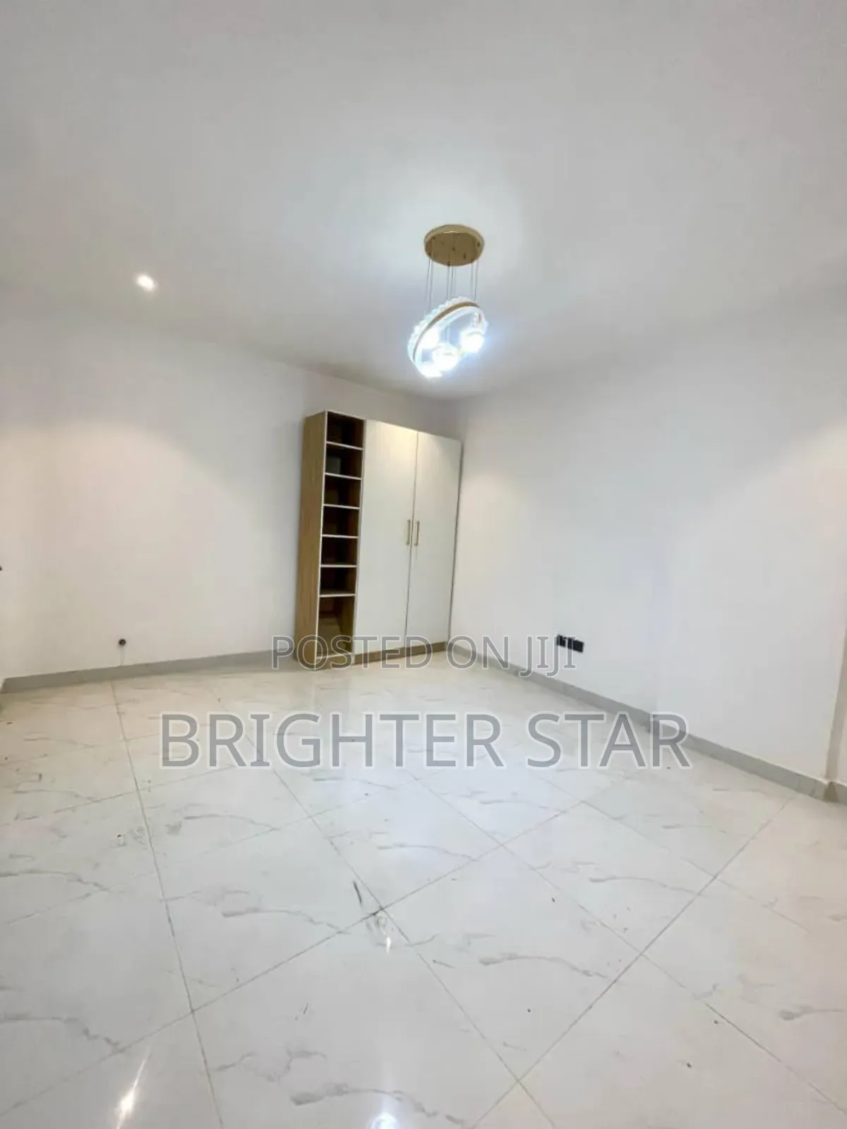 Furnished 2bdrm Maisonette in Lekki Phase 1 for sale