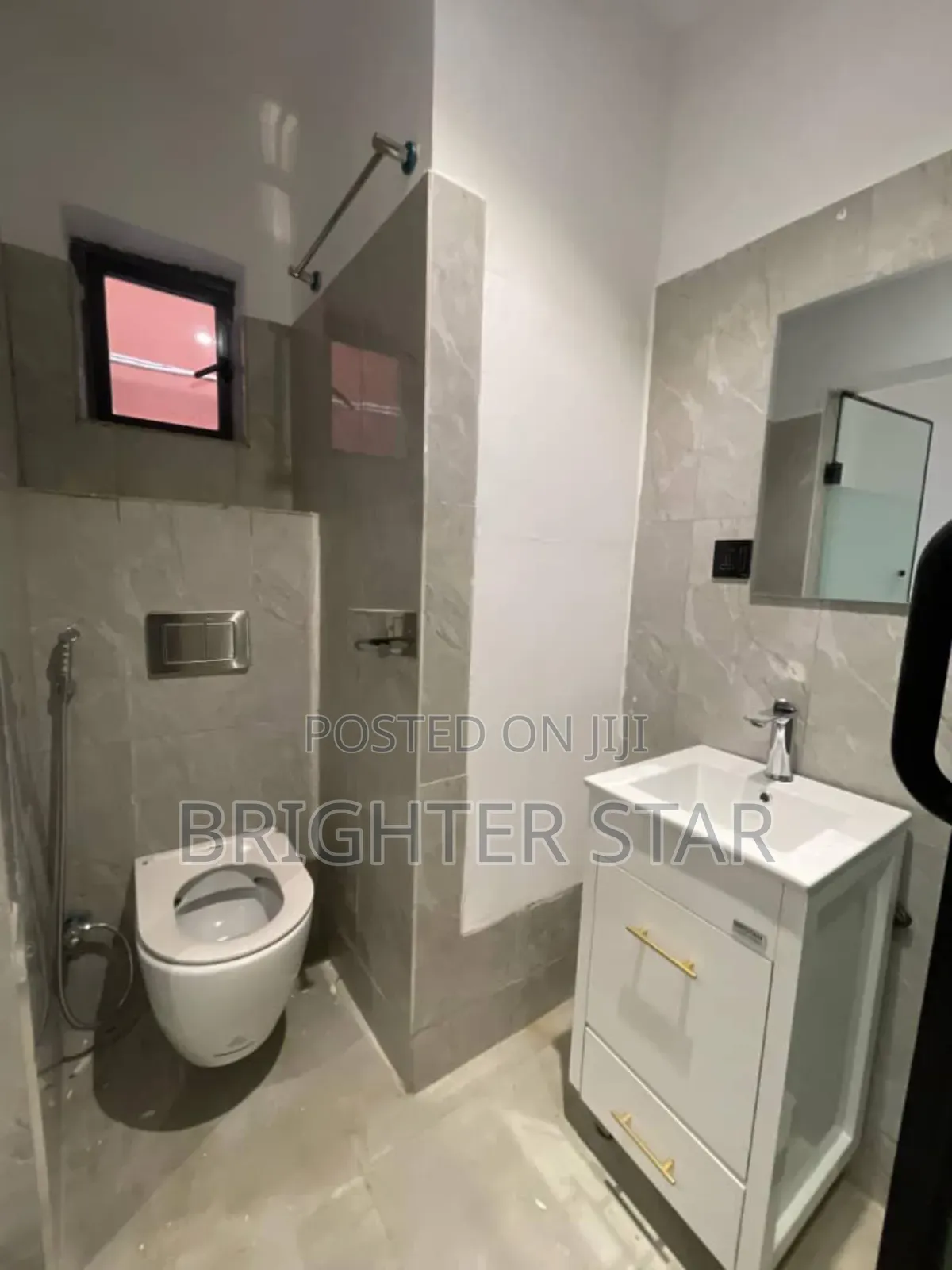 Furnished 2bdrm Maisonette in Lekki Phase 1 for sale
