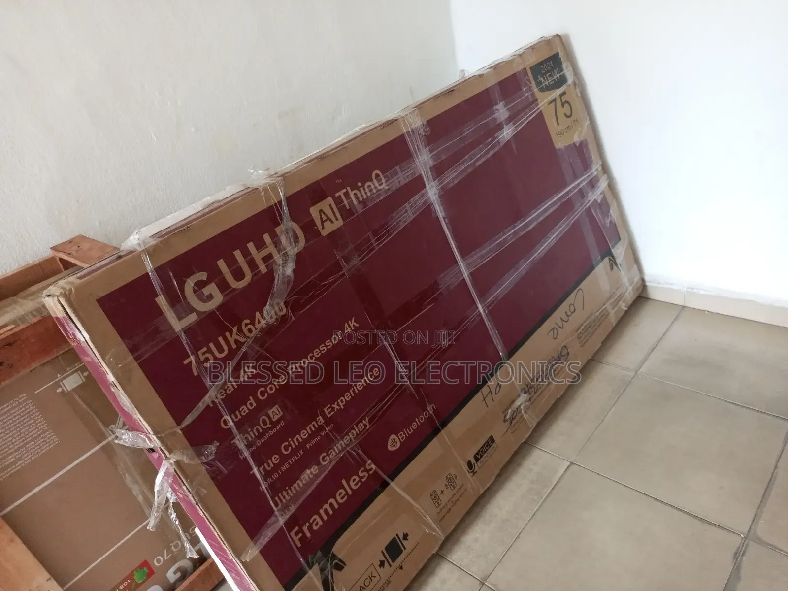 75inches Lg Smart Freamless Tv With Internet in-Built Blueto