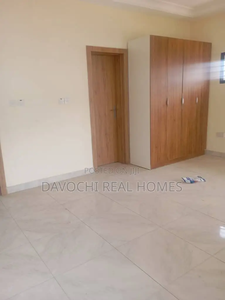 3bdrm Apartment in Ologolo for rent