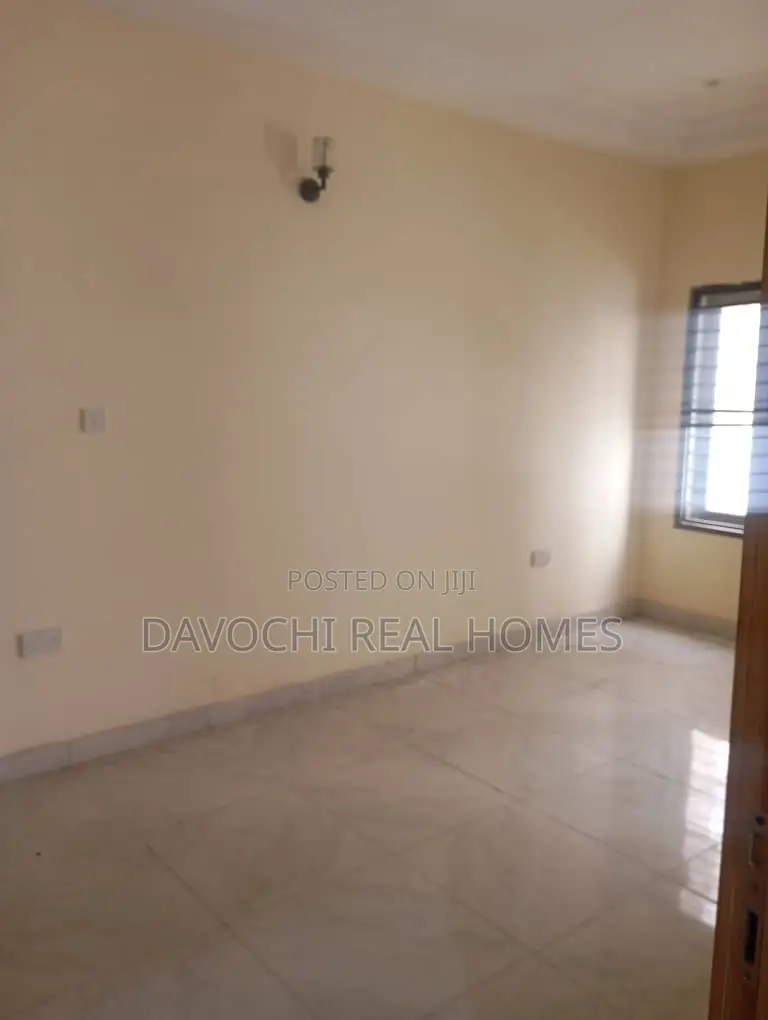3bdrm Apartment in Ologolo for rent