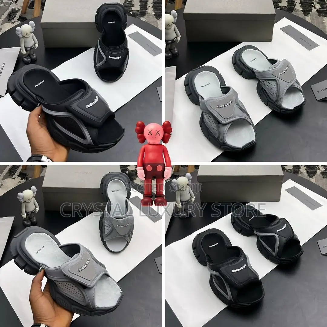 Balenciaga Quality Luxury Men Slip-On