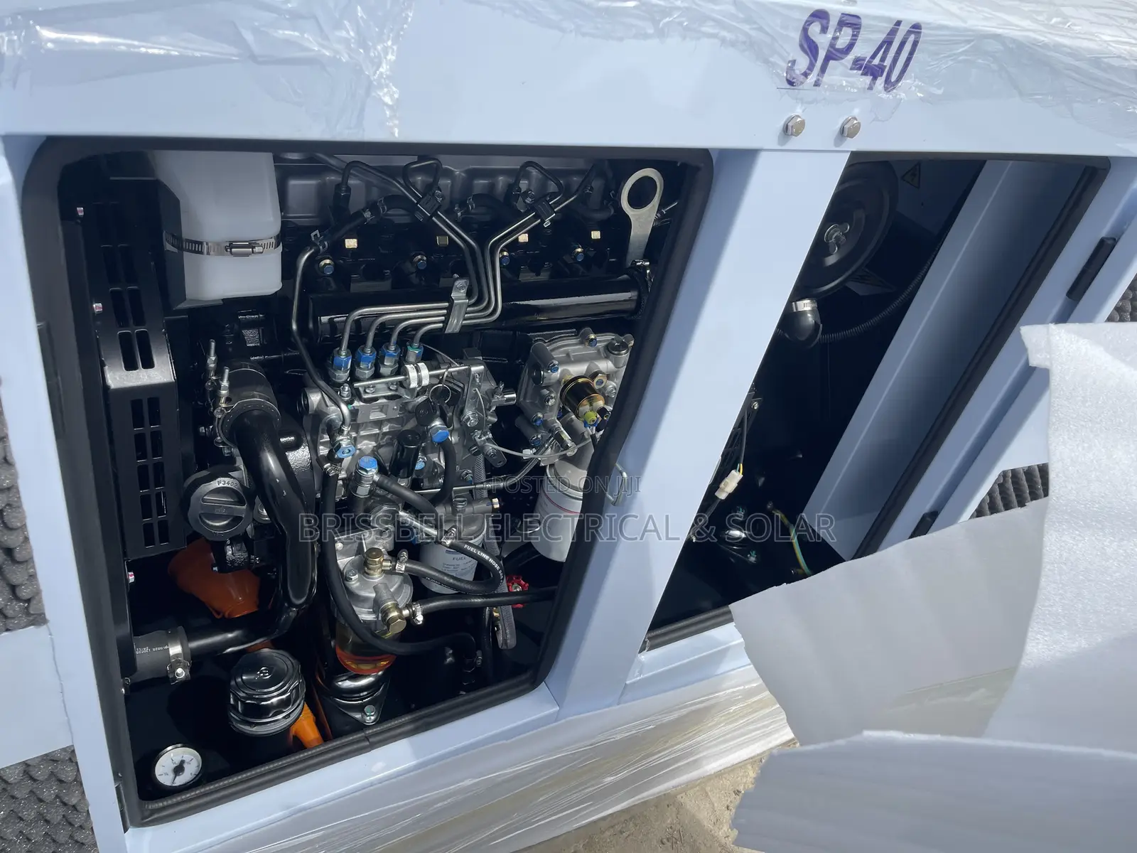 Heavy-duty England Perkins Soundproof Diesel Generator 40kva