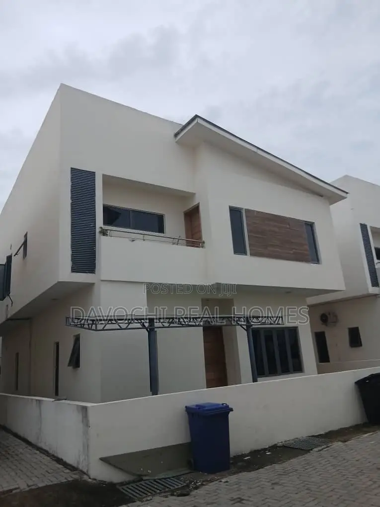 Mini Flat in Harris Drive, Lekki Phase 2 for rent