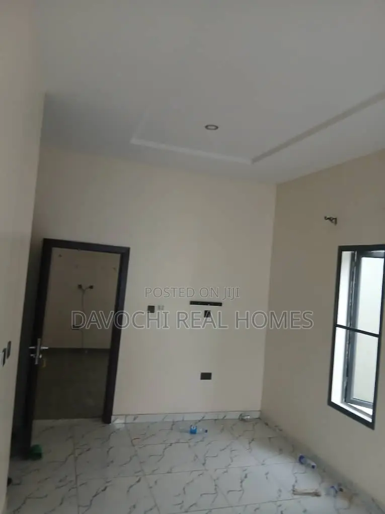 Mini Flat in Harris Drive, Lekki Phase 2 for rent