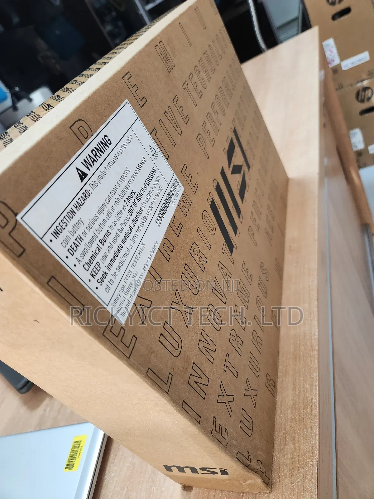 New Laptop MSI MSI Sword 17 16GB Intel Core I9 SSD 1T