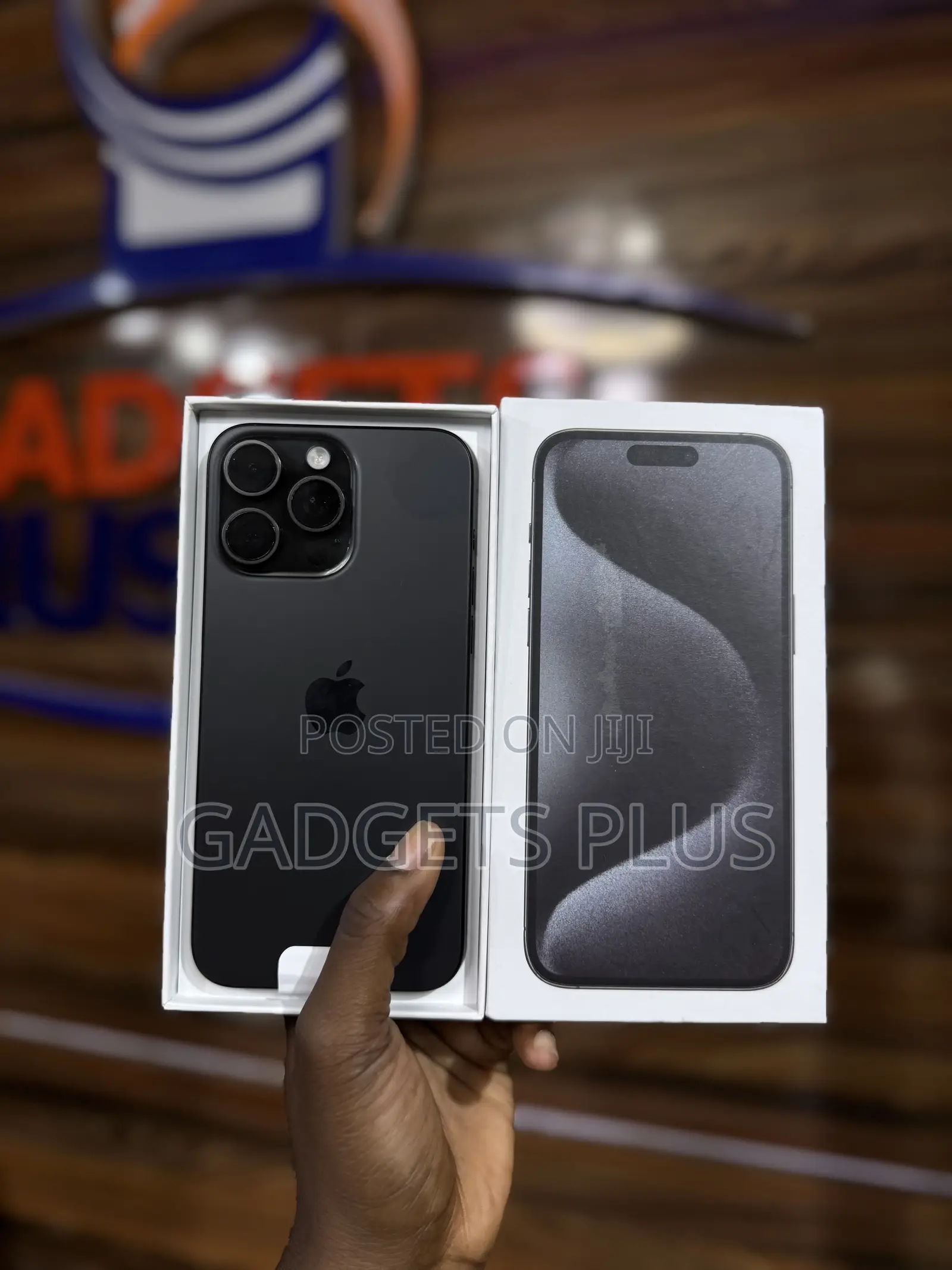 New Apple iPhone 15 Pro Max 256 GB Black