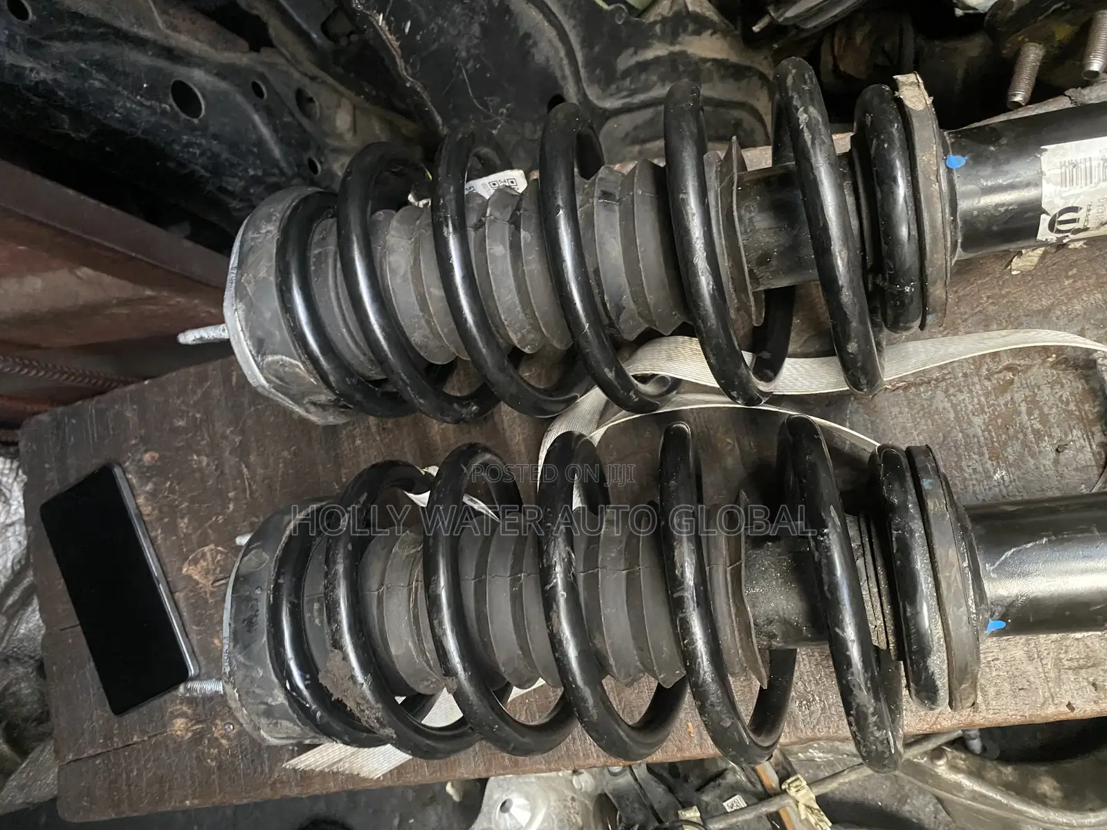 Front Shocks Jeep Cherokee 2022 Model