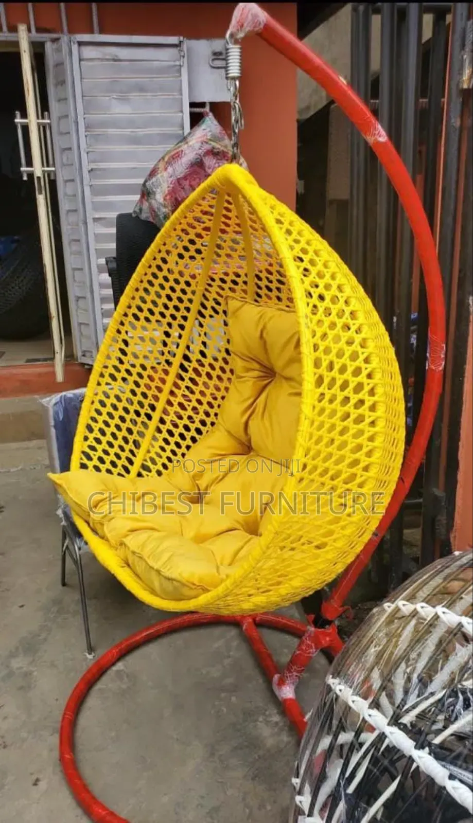 Classic Brand New Garden Swing Chair.