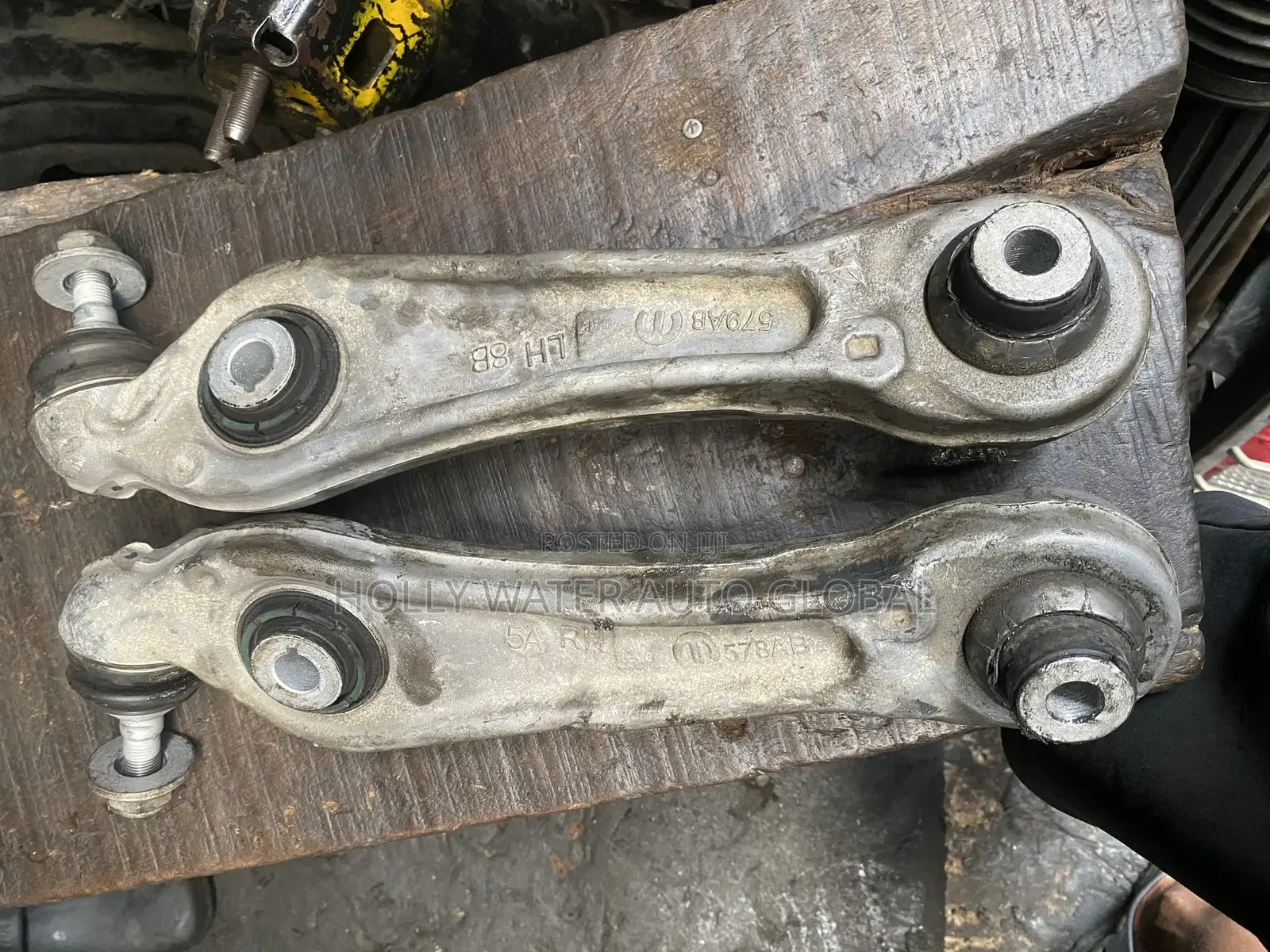 Upper Arm Jeep Cherokee 2022