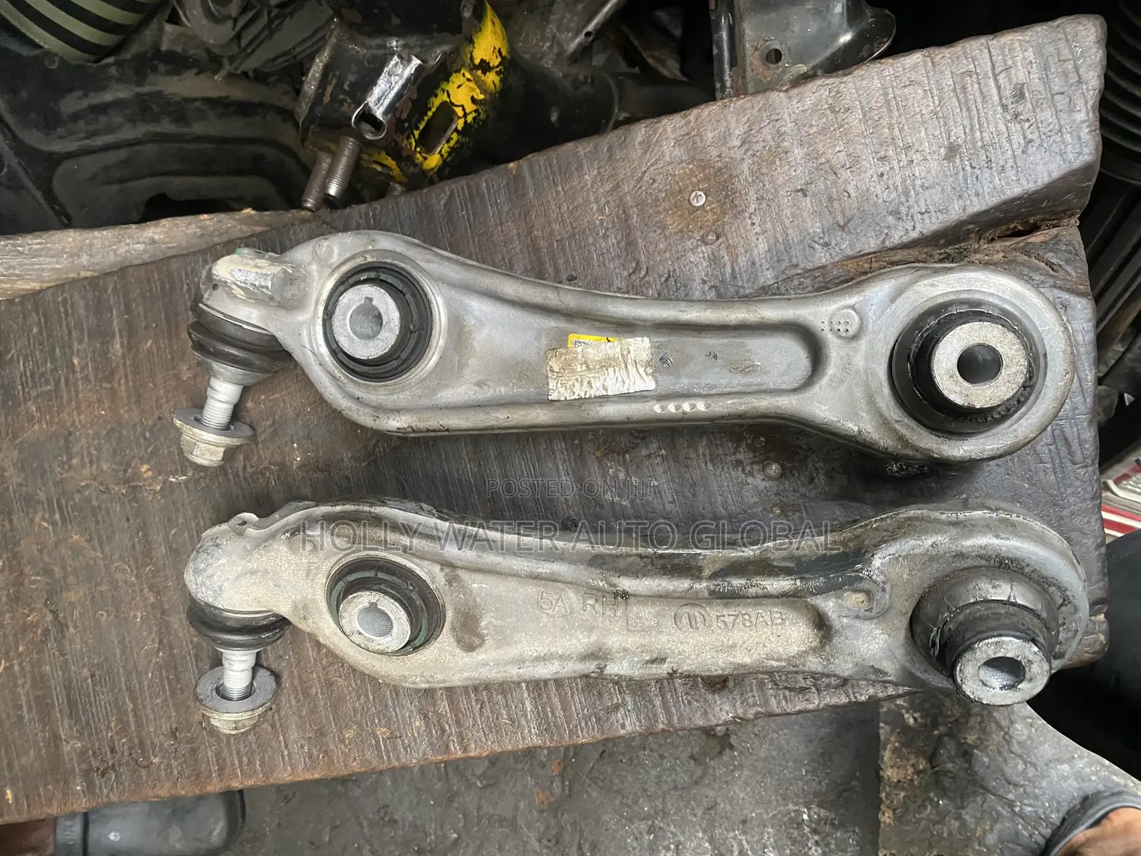 Upper Arm Jeep Cherokee 2022