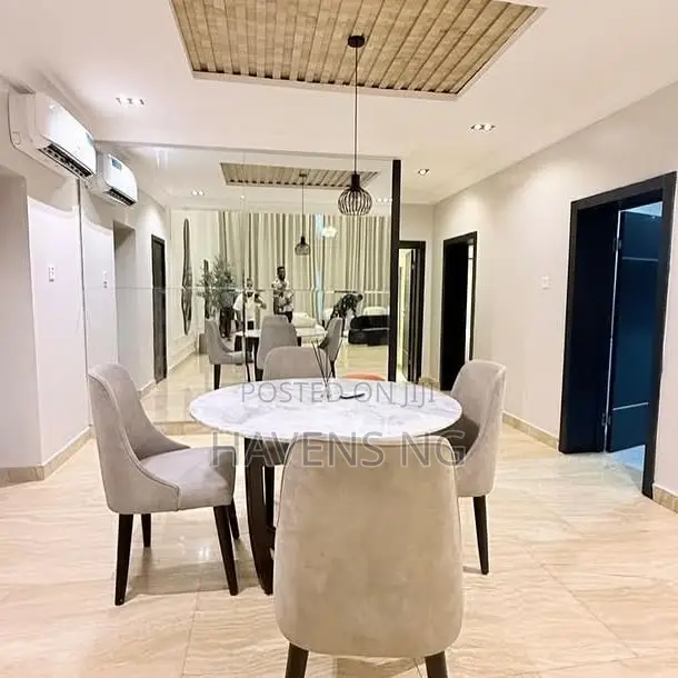 Luxury 4-bedroom Penthouse | Short Stay