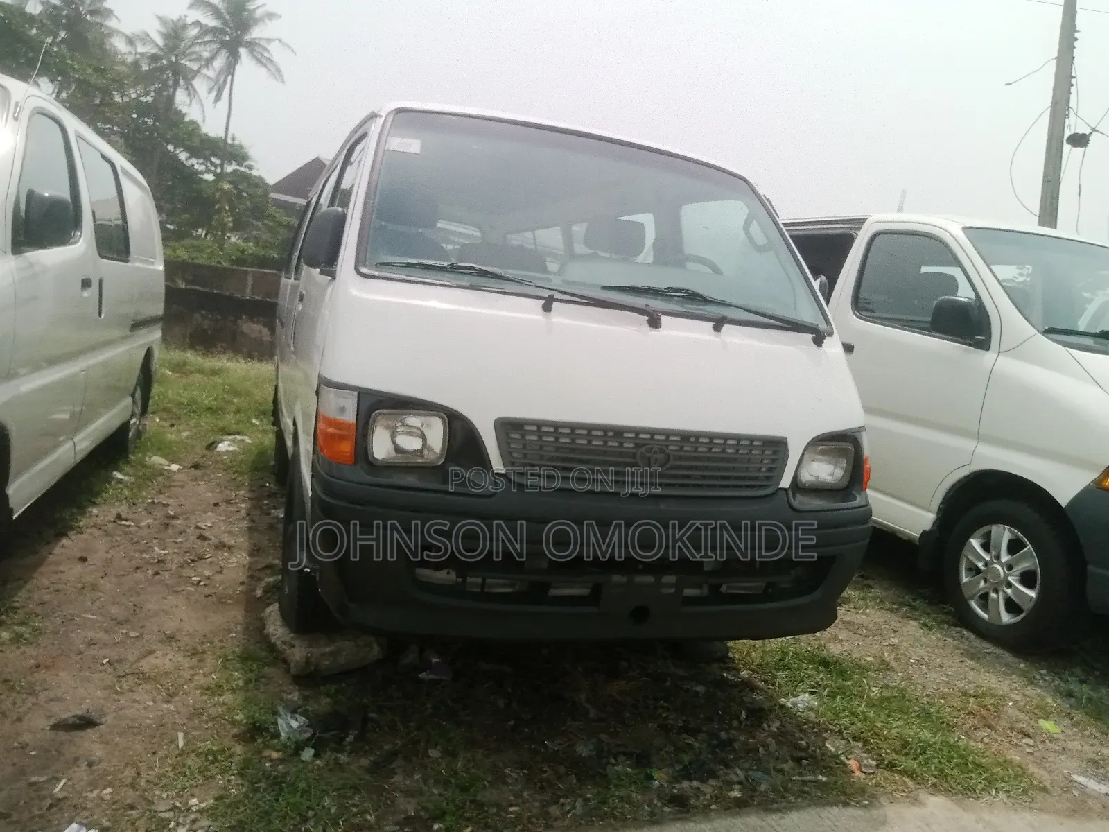 Toyota HiAce 1999 White