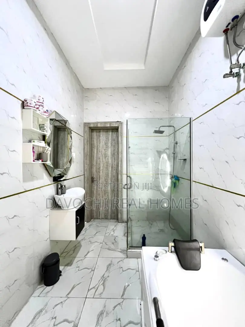 Furnished 4bdrm Duplex in Orchid Road, Lekki Phase 2 for rent