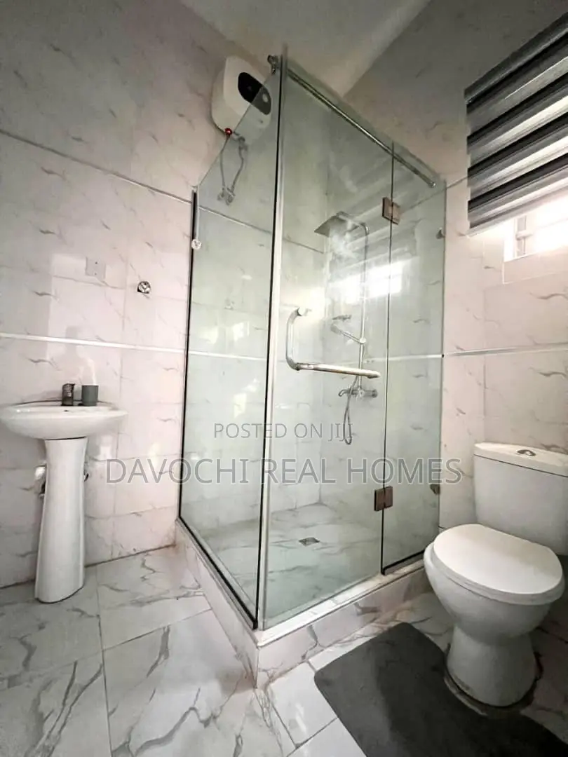 Furnished 4bdrm Duplex in Orchid Road, Lekki Phase 2 for rent