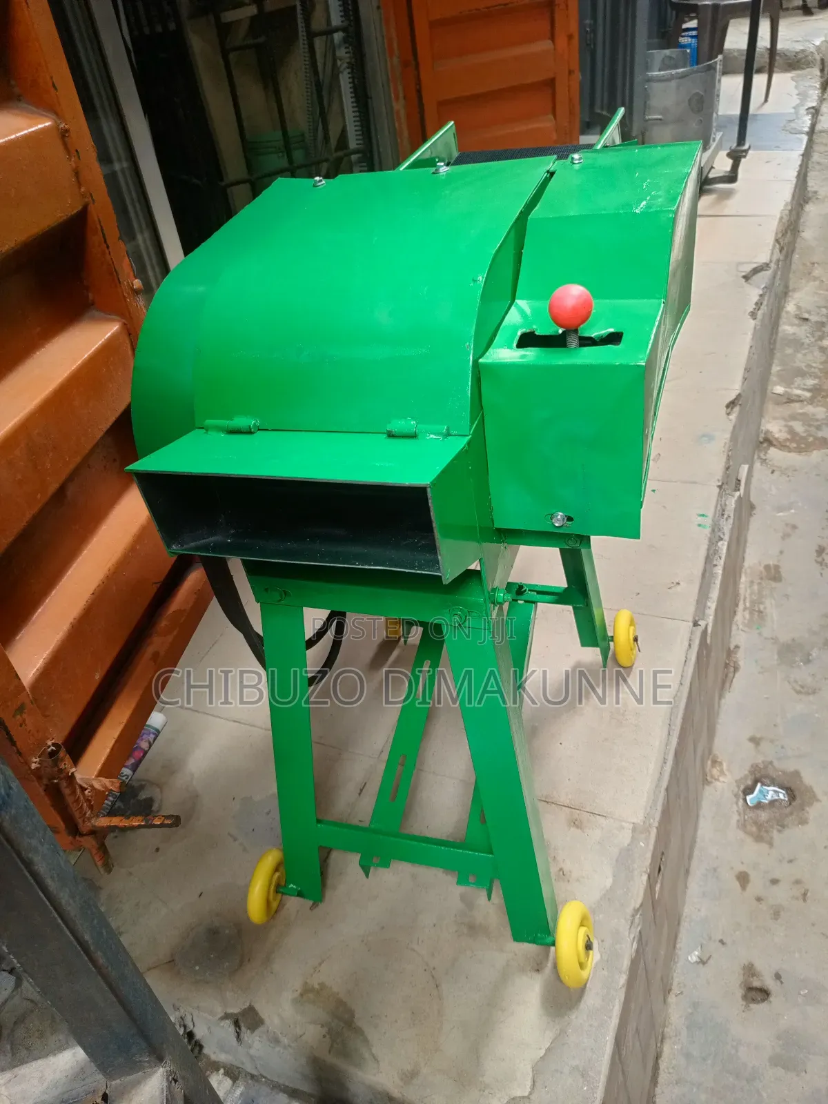 Chaff Cutter With Conveyor
