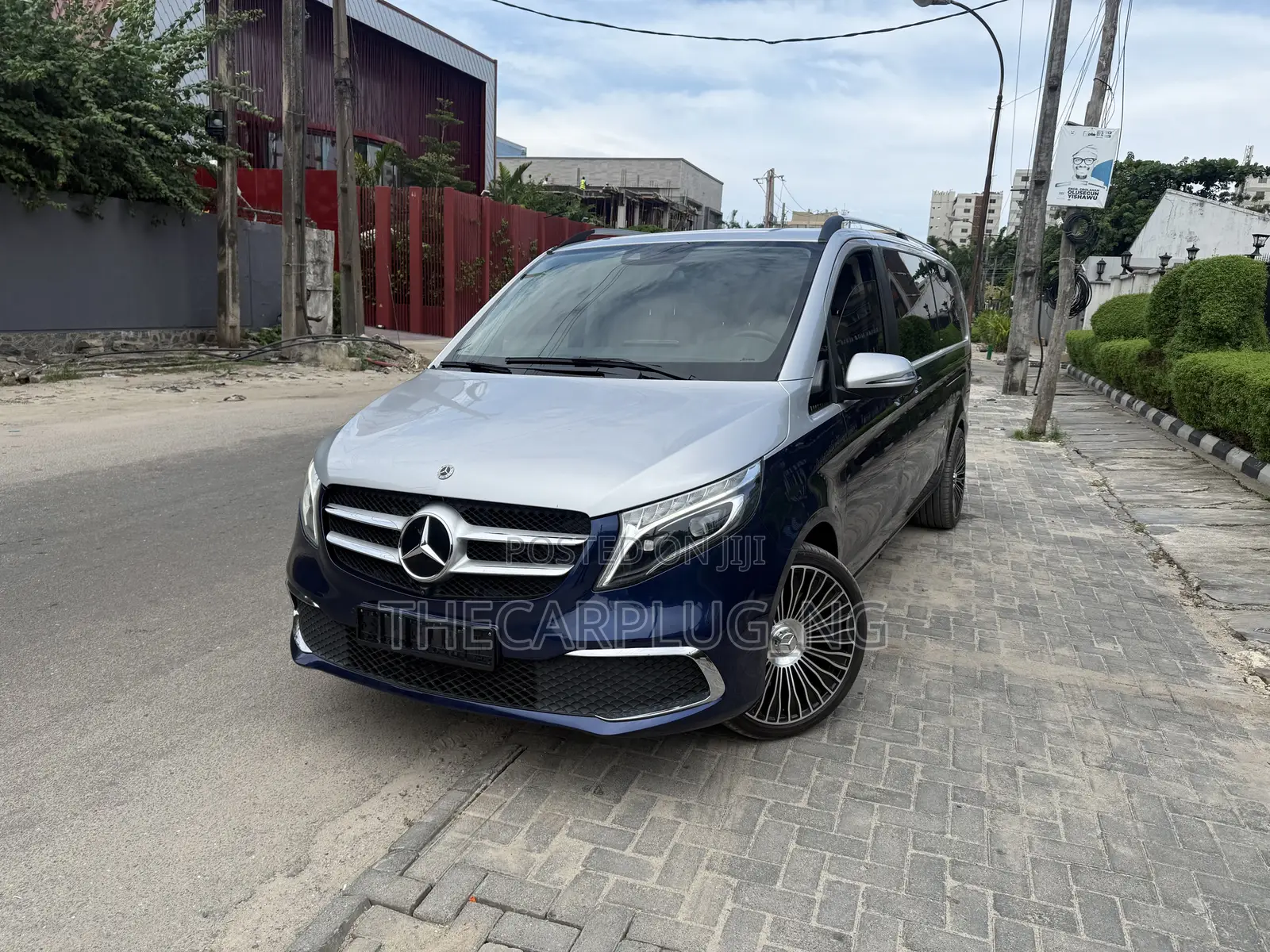 Mercedes-Benz V-Class 2023 Blue