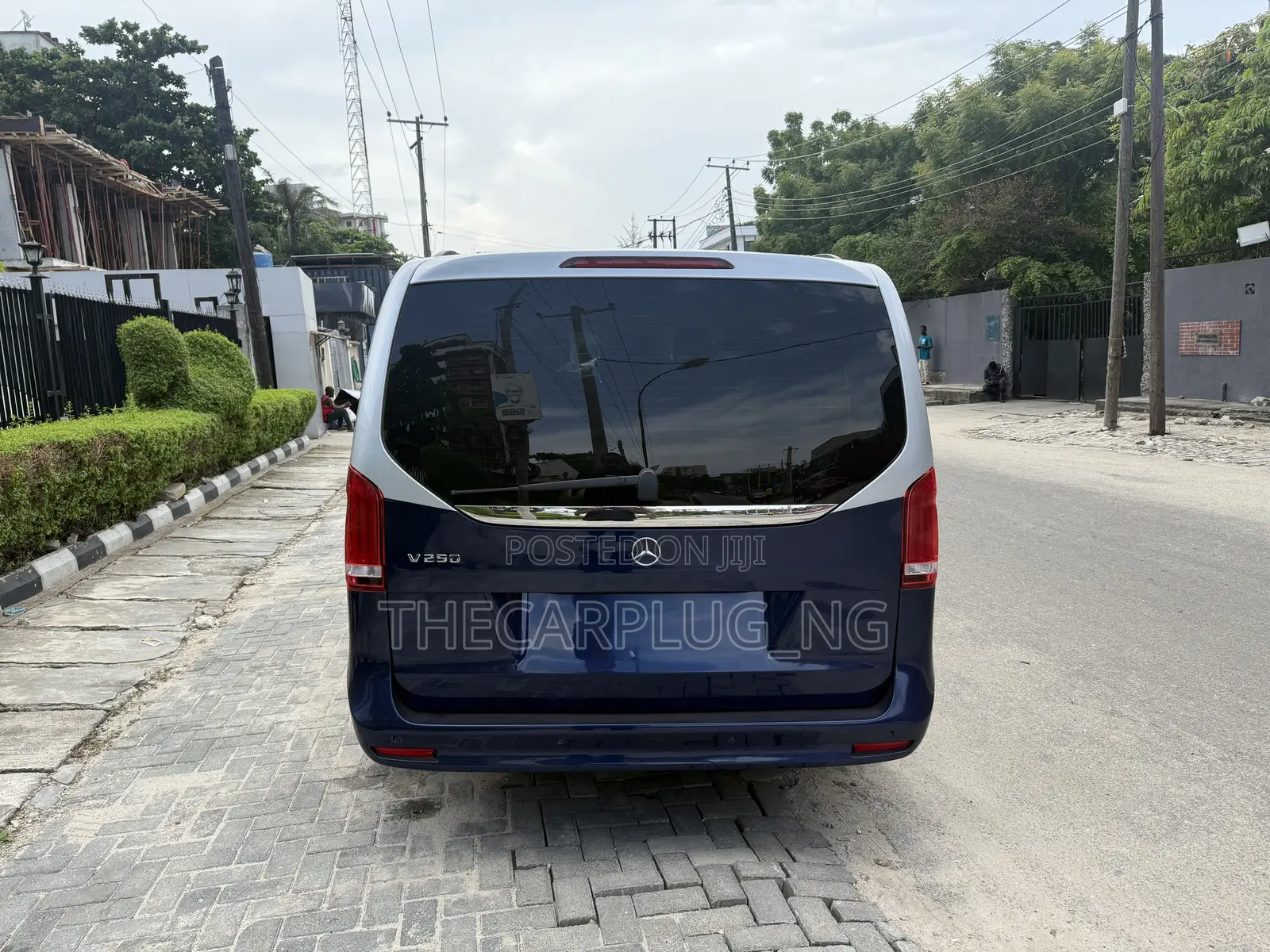 Mercedes-Benz V-Class 2023 Blue