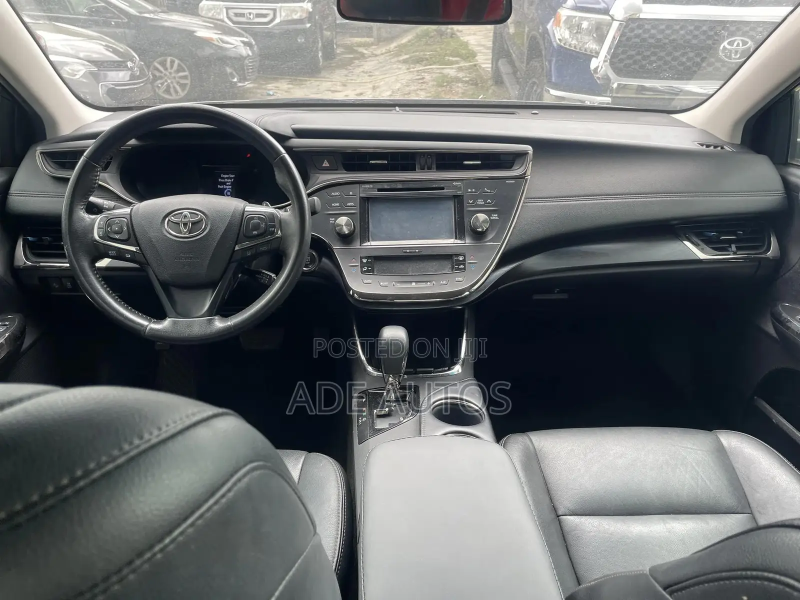 Toyota Avalon XLE Sedan FWD (3.5L 6cyl 6A) 2017 Silver