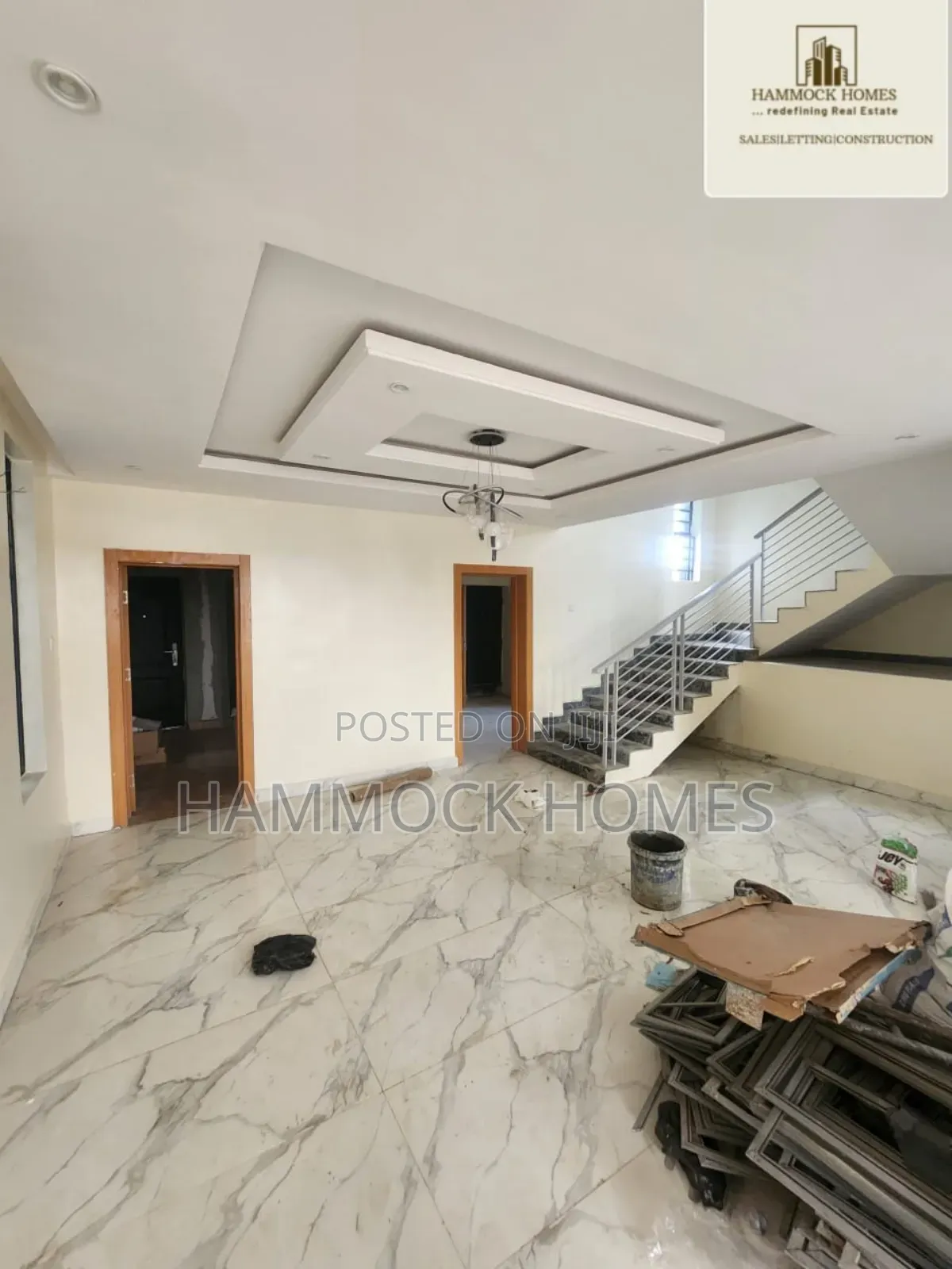 4bdrm Penthouse in New Bodija Estate for sale